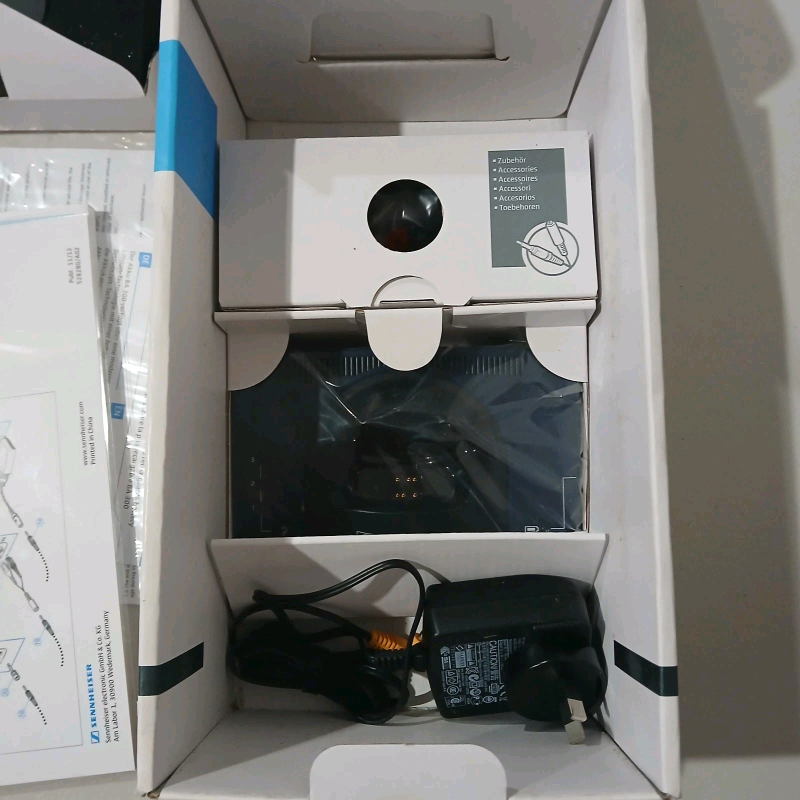 Sennheiser Set 840-TV Wireless RF Stereo TV Listening System TR840 Headset