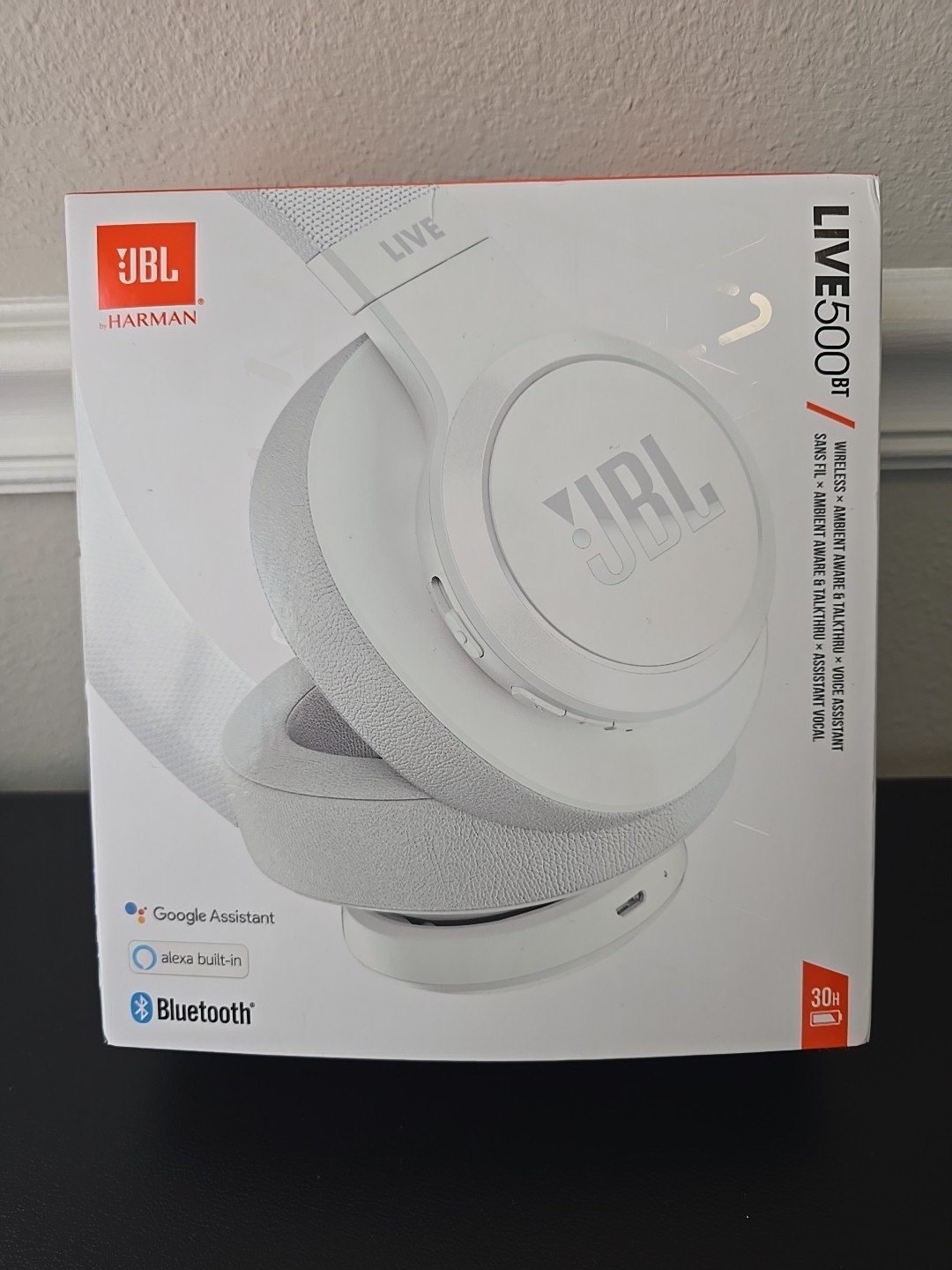 JBL LIVE 500BT Wireless Bluetooth Over-Ear Headphones with Built-in Microphone