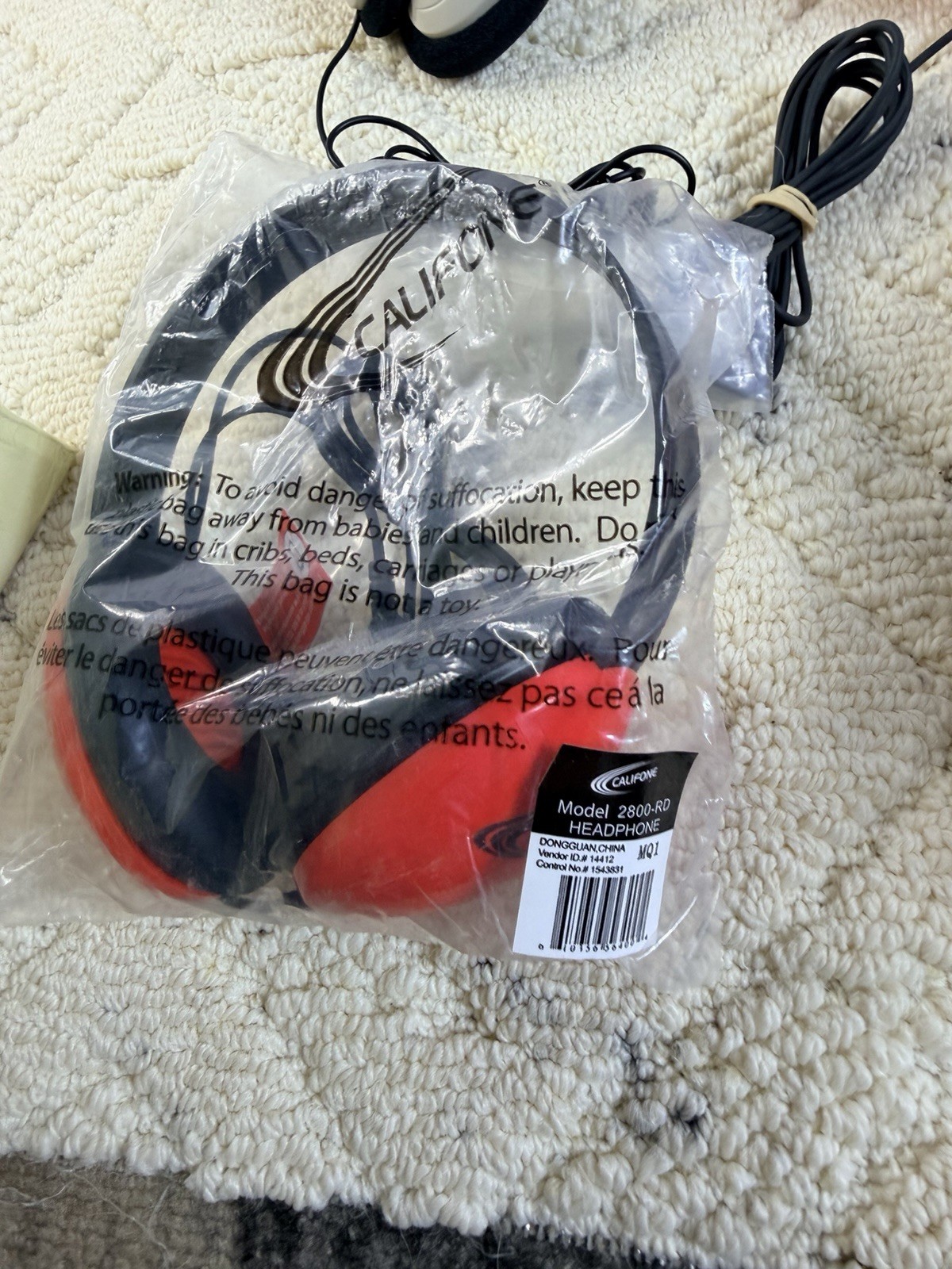 LOT OF 33Headphones Califone 2800 Listening First Stereo – Red, Blue for kids