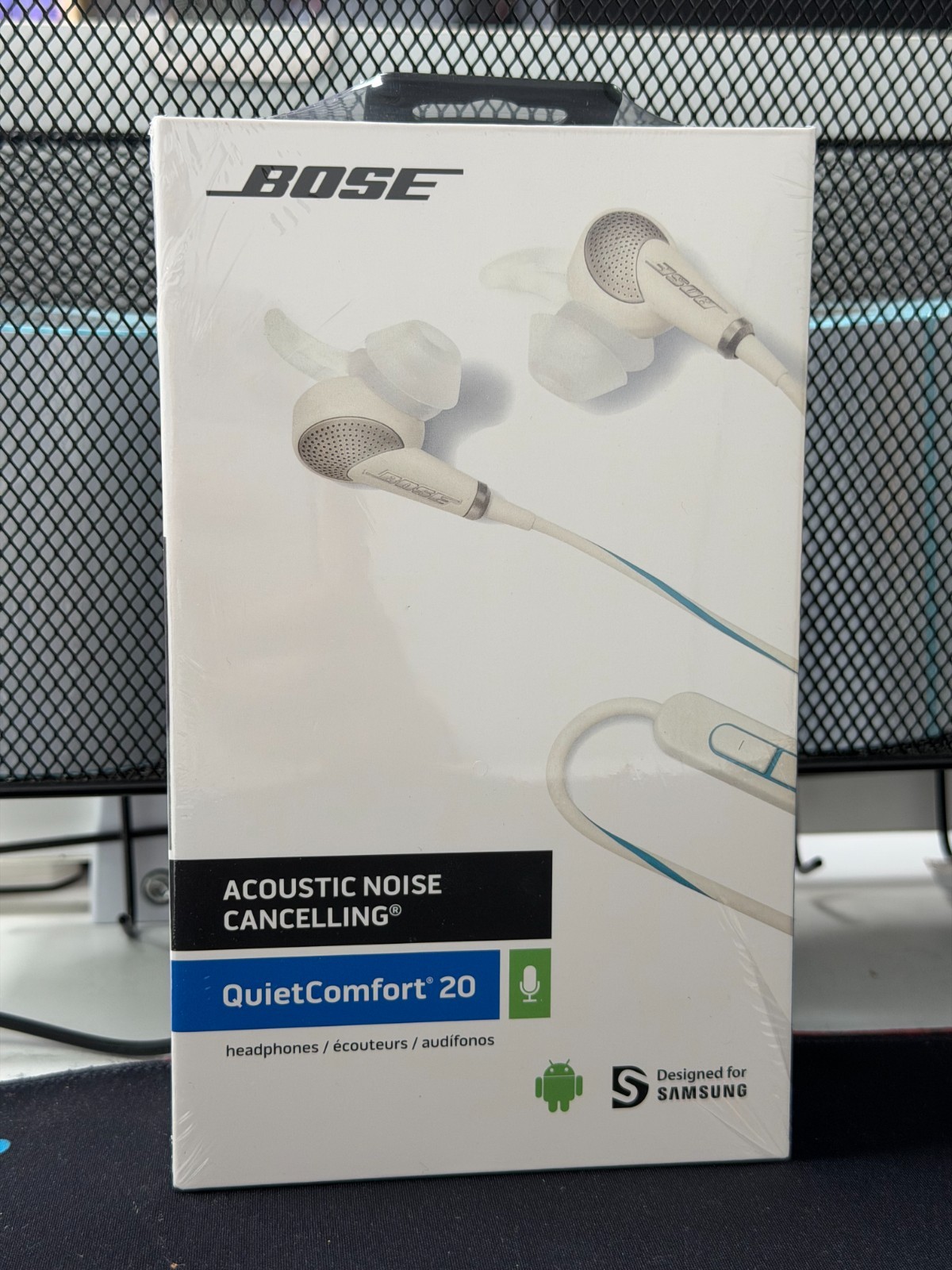 New Sealed Bose QuietComfort 20 Noise Cancelling Headphones For Android – White