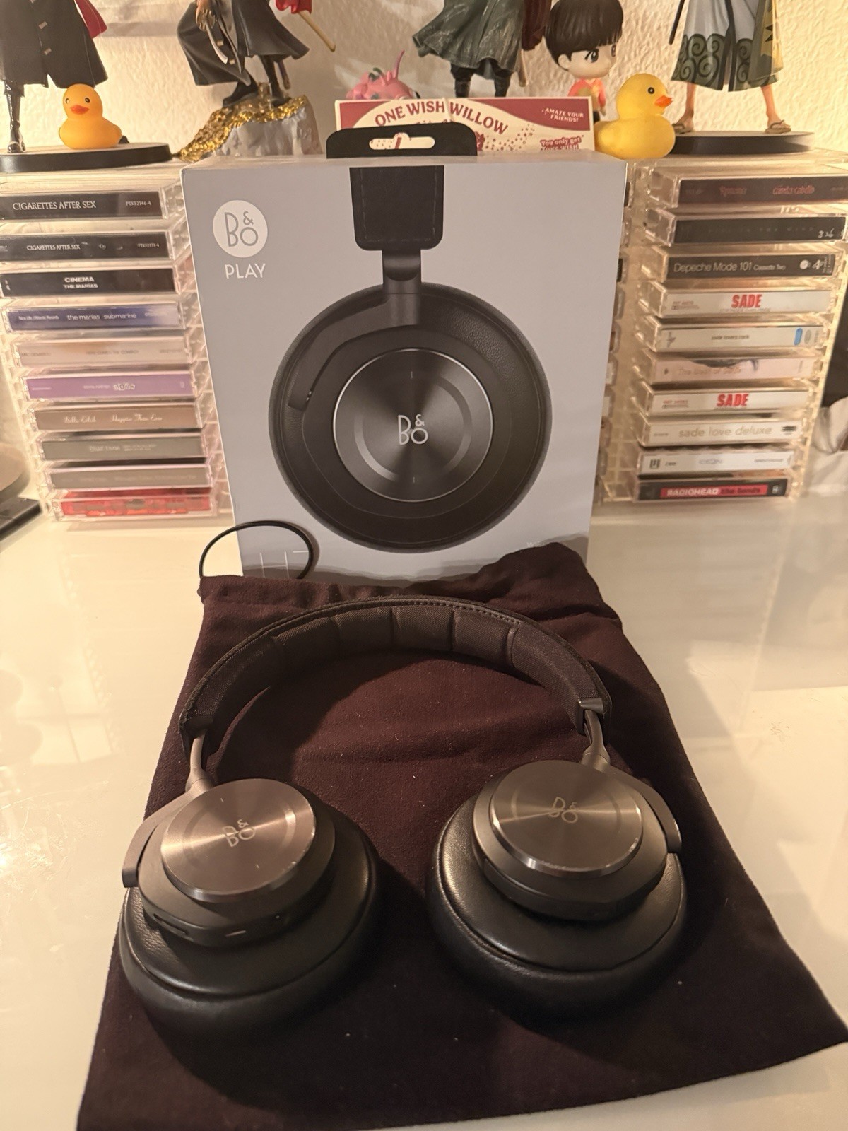 Beoplay H7 Wireless Headphones Bang&Olufsen +EXTRA PAIR OF HEADPHONES FOR PARTS