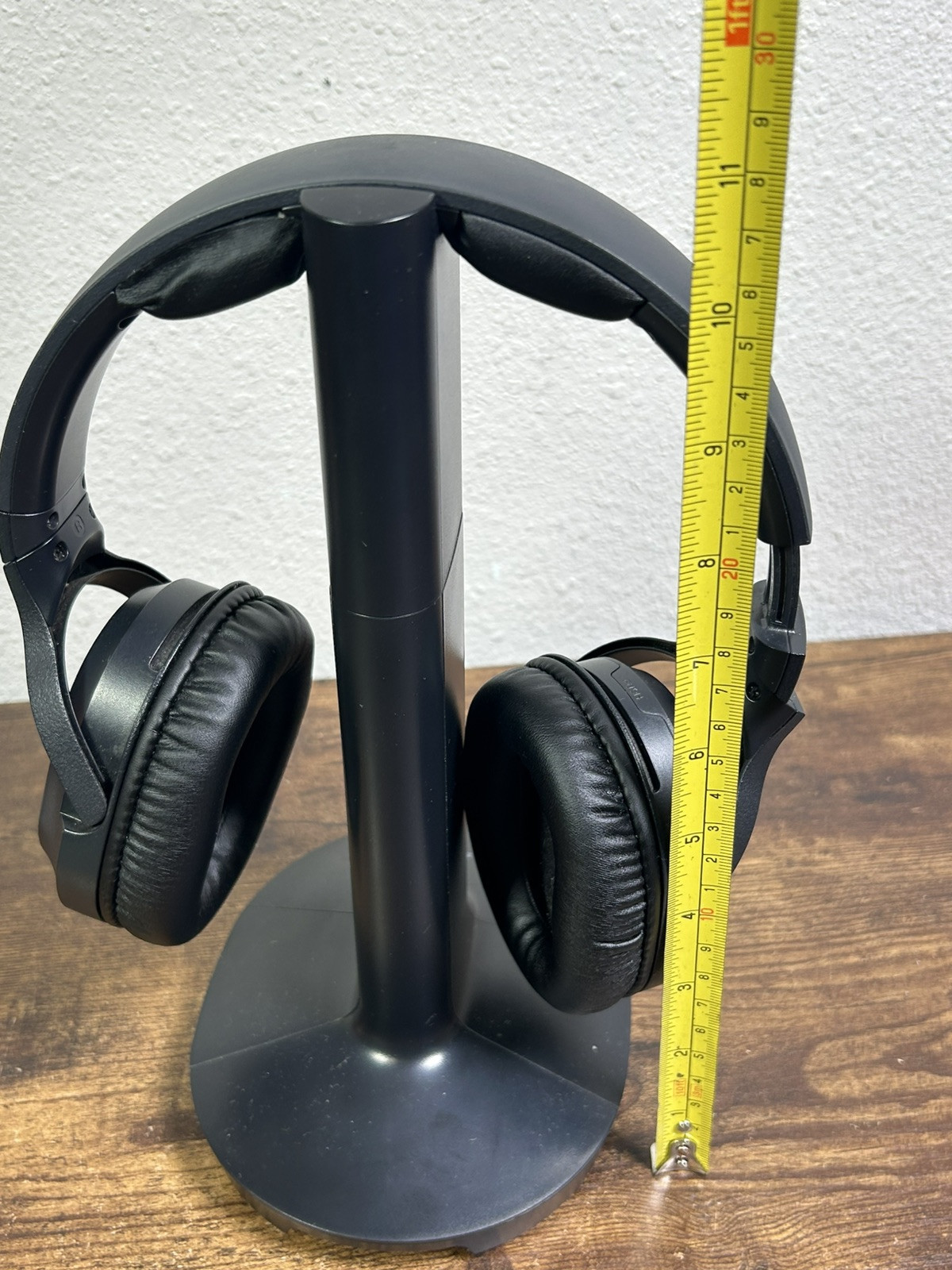 Sony WH-RF400 Wireless Home Theater TV Headphones WHRF400 (no Cables )