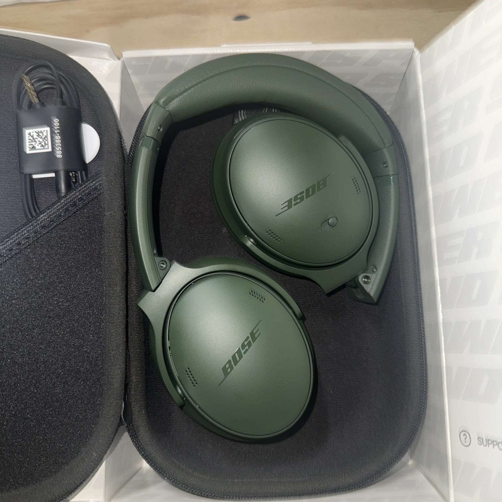Bose QuietComfort Wireless Over-Ear Headphones – Green
