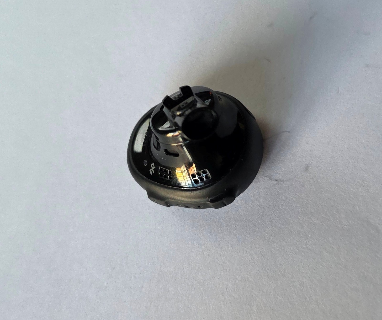 DEFECTIVE Black Bose Soundsport Free Truly Wireless RIGHT SIDE Earbud – NO POWER