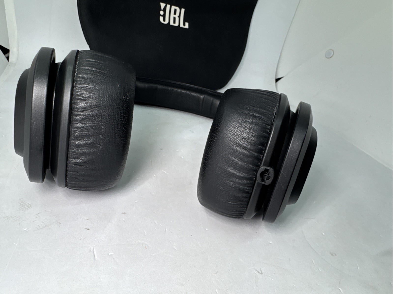 JBL J88a/J55a Headband Headphones Black with Case – Working