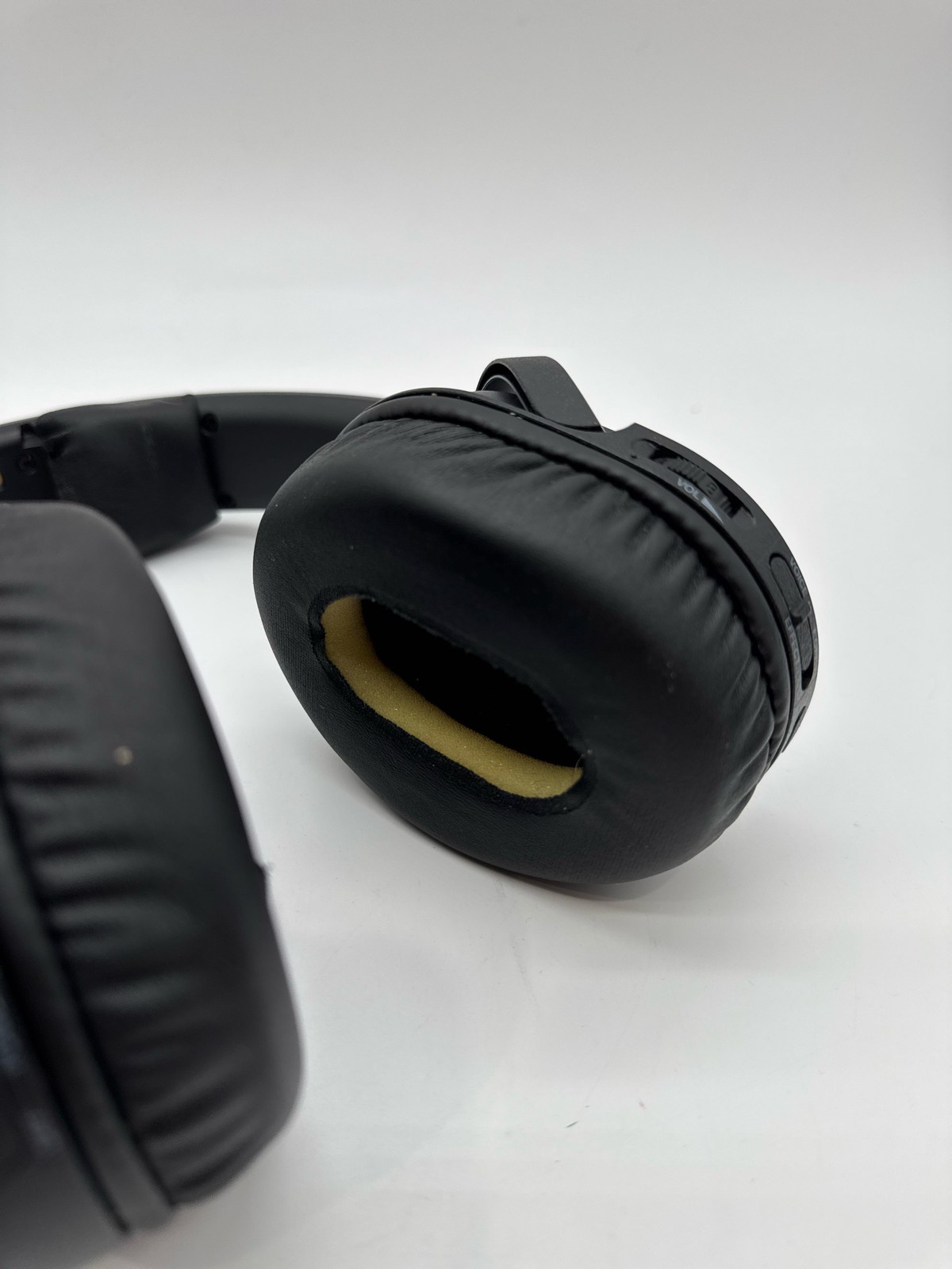Sony Wireless Over Ear RF Home Theater Headphones TV Black RF400 WHRF400 (3)