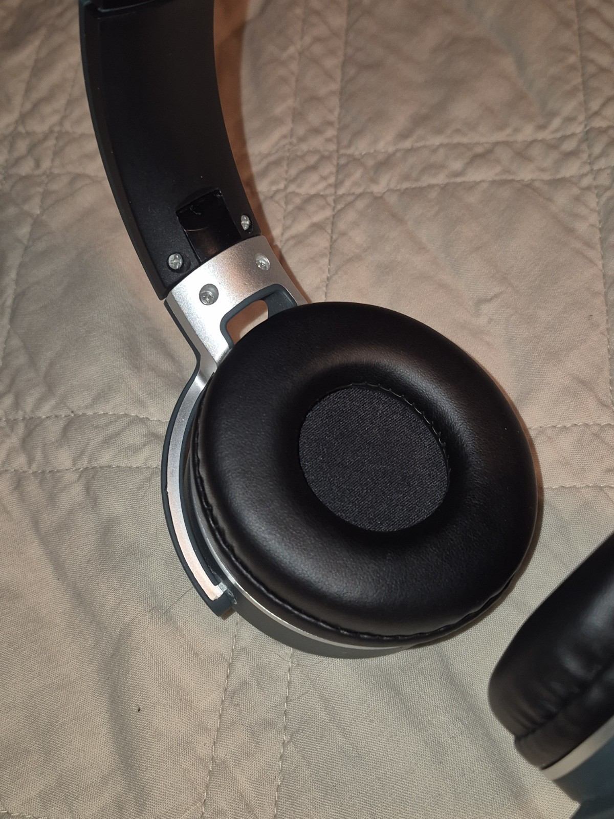 Sony MDR-XB950BT? Bass Boost Bluetooth Wireless Headphones Over-Ear Micro USB