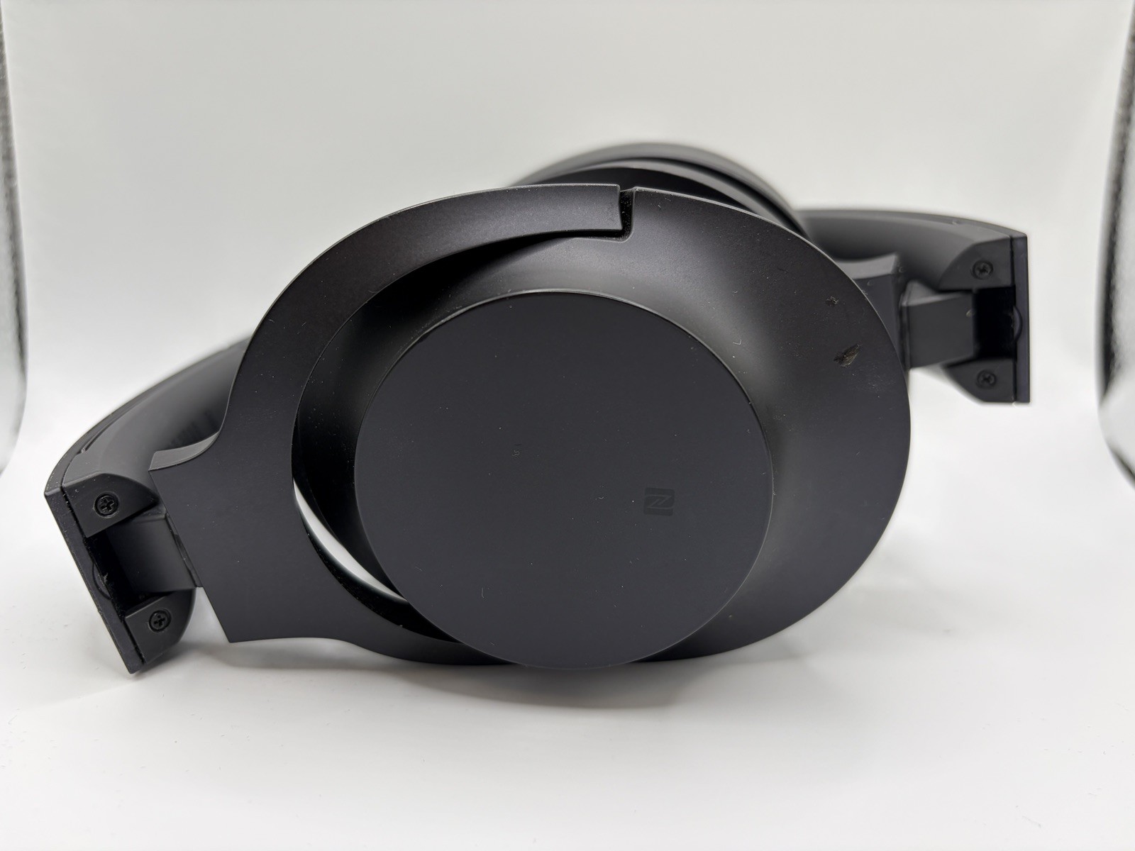 SONY hear.On MDR-100ABN Wireless Noise Cancelling Headphones, Carrying Case