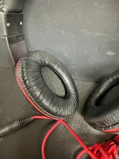 DJ HEADPHONES BY AUDIOBAHN