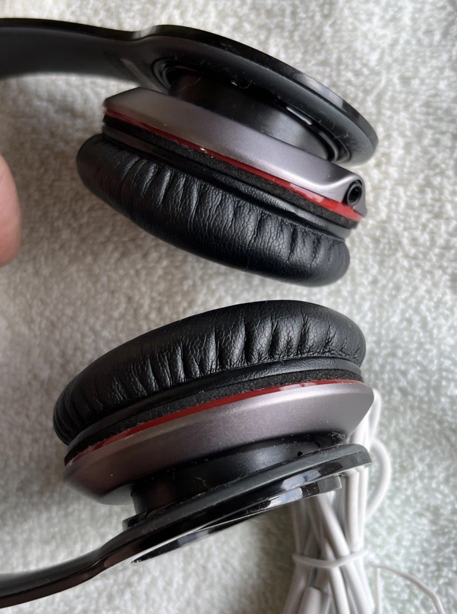 Beats by Dr. Dre Solo HD Monster Headphones Black w/ Case FREE SHIPPING