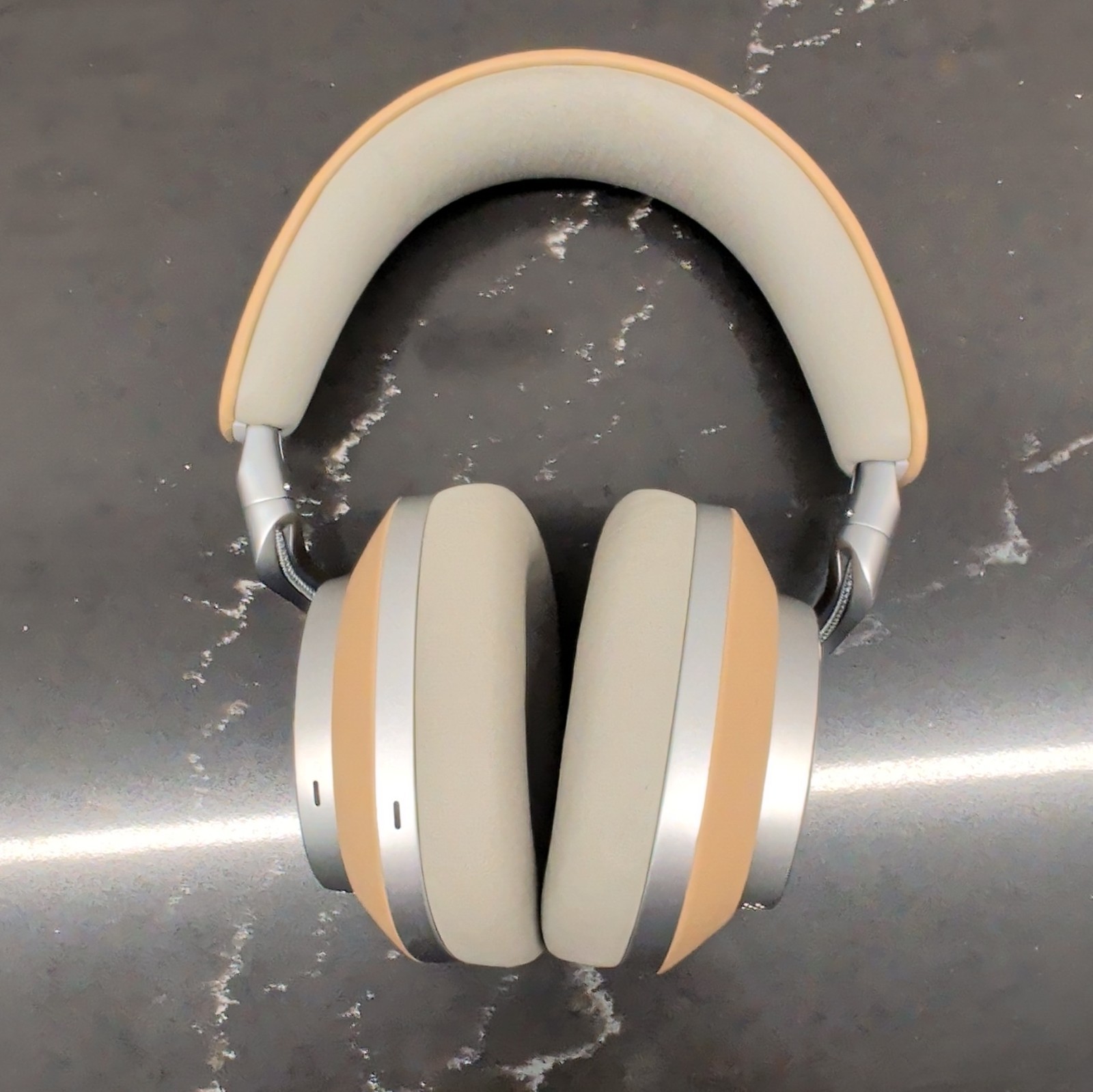 Bowers & Wilkins Px8 Over-Ear Headband Headphones Bluetooth USB-C Beige/Silver