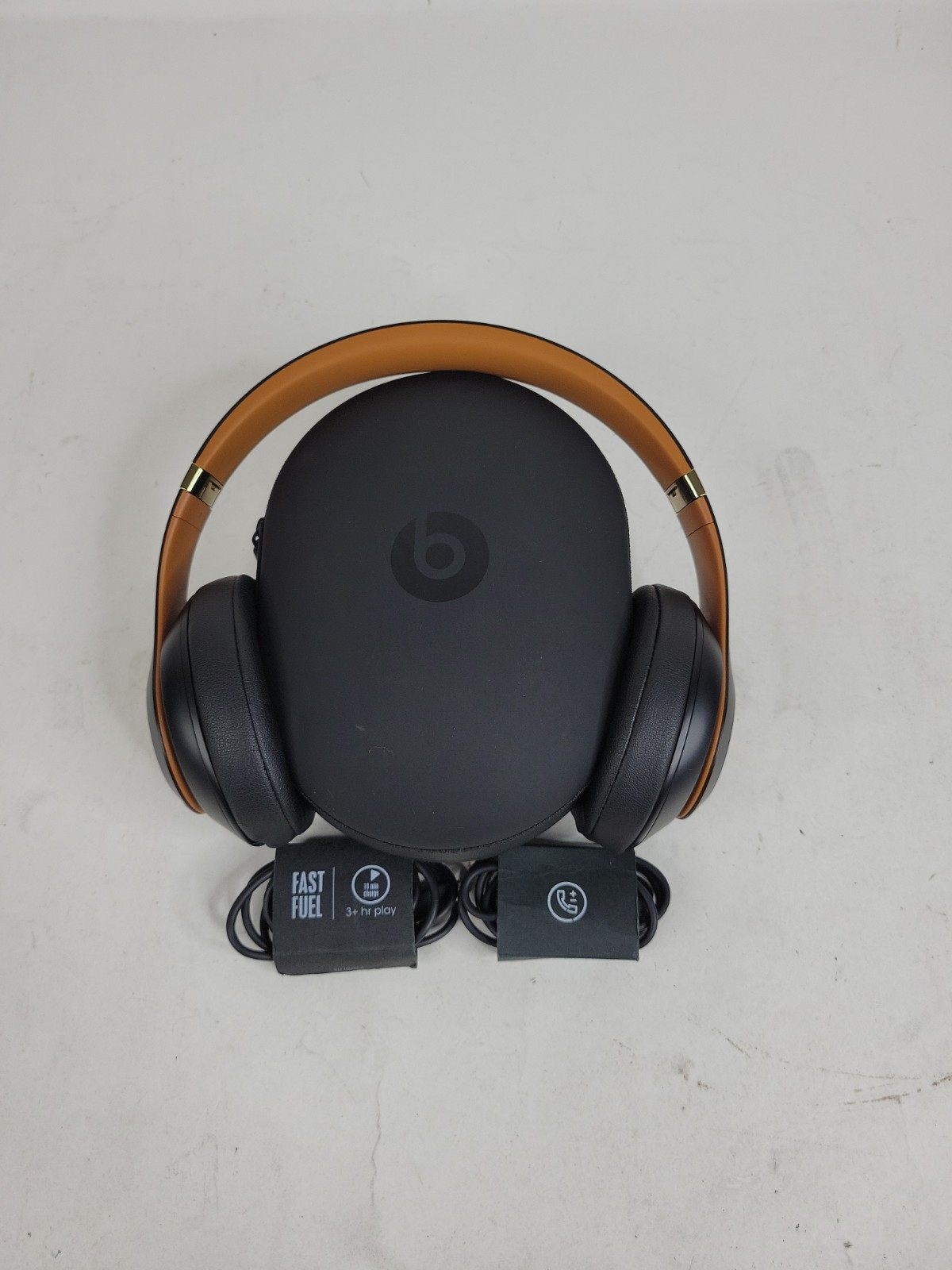 Beats Studio 3 Wireless Headphones – Skyline Collection – Midnight Black