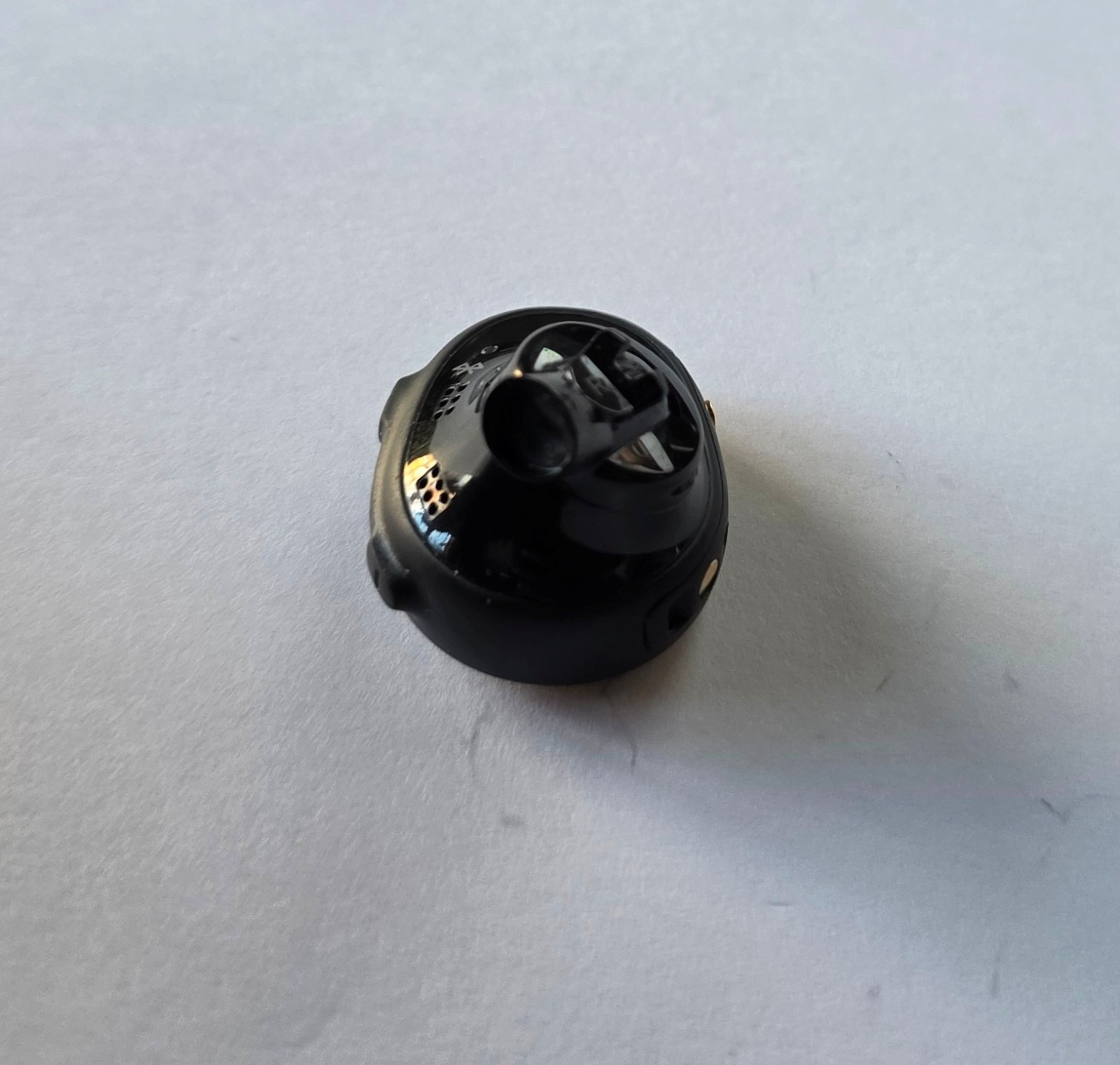 DEFECTIVE Black Bose Soundsport Free Truly Wireless RIGHT SIDE Earbud – NO POWER