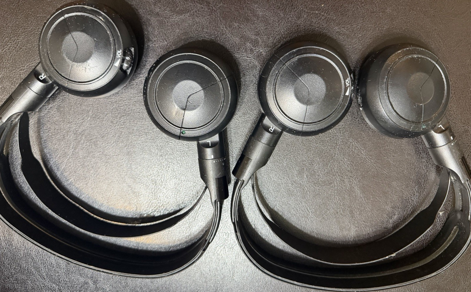 Honda Odyssey – Rear Entertainment Wireless On-Ear Headphones