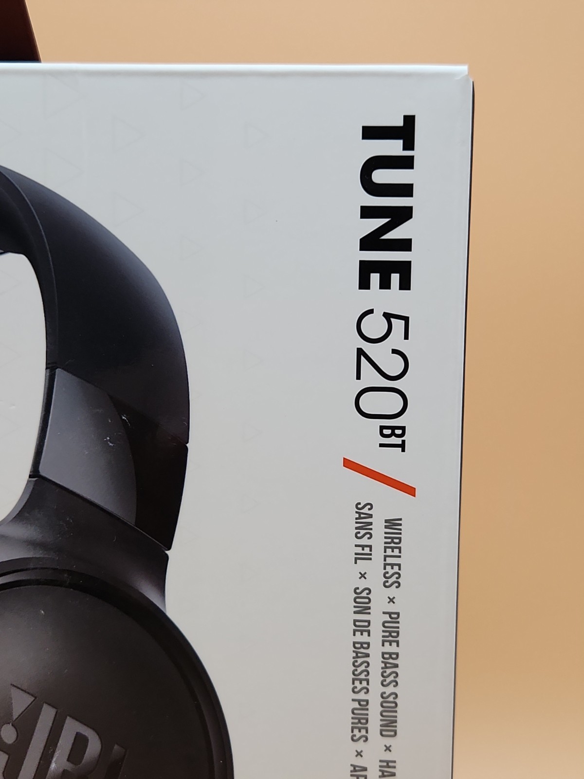 JBL Tune 520BT Wireless On-Ear Headphones – Pure Bass Sound – Brand New