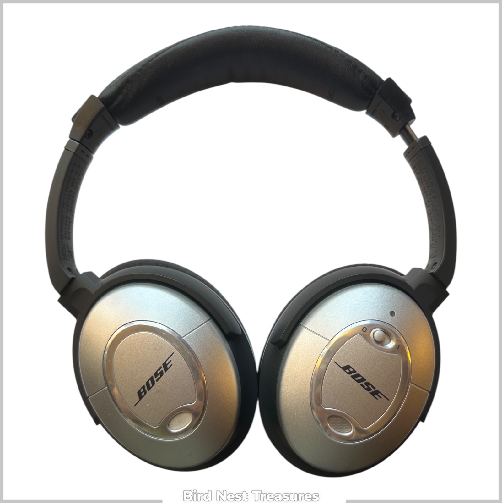 Bose QuietComfort 2 ACOUSTIC NOISE CANCELLING HEADPHONES 38233 – Case & Adapters