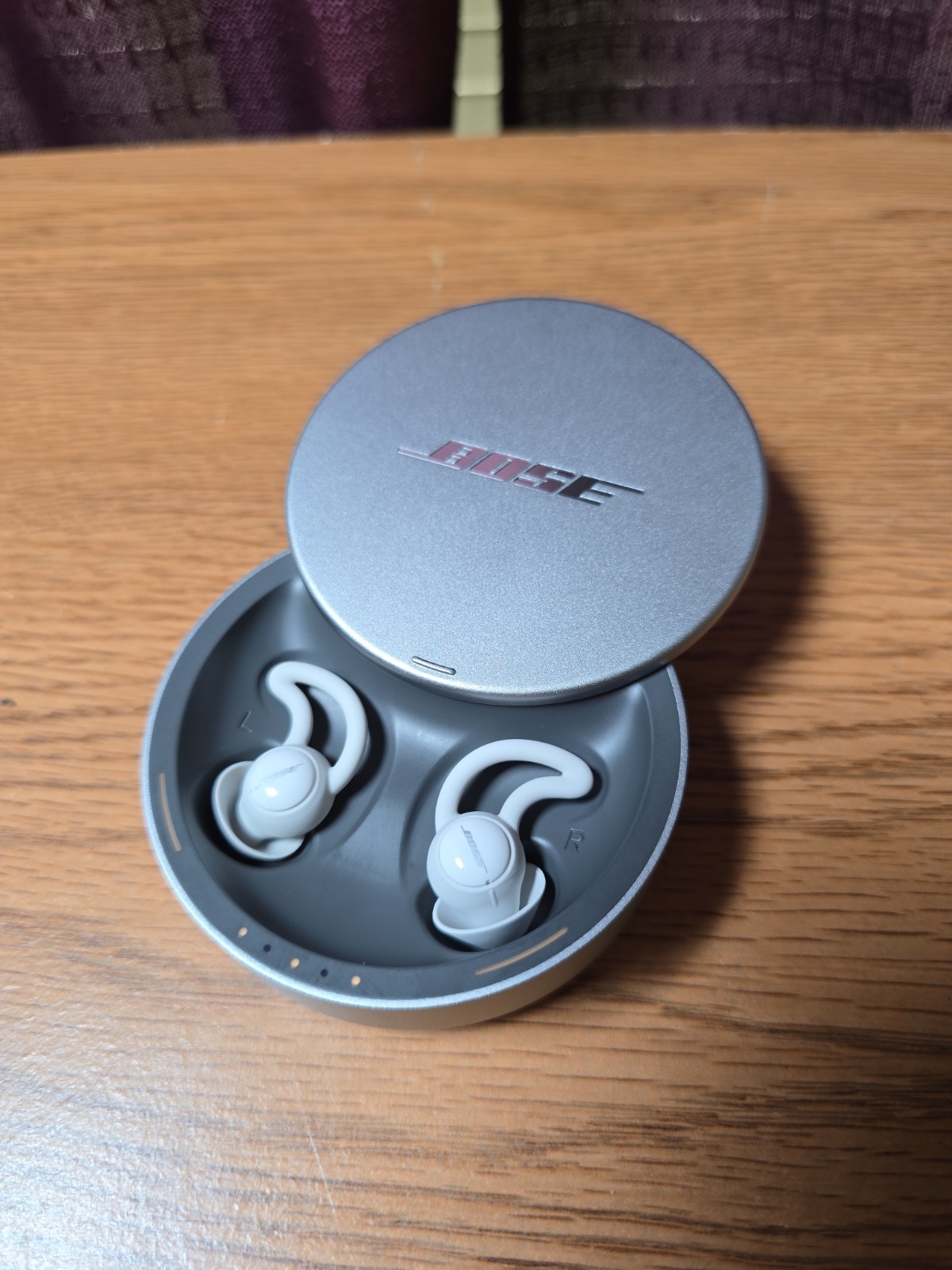 Bose Wireless Sleepbuds 1st Gen Noise-Masking In-Ear Sleep Earbuds Insomnia