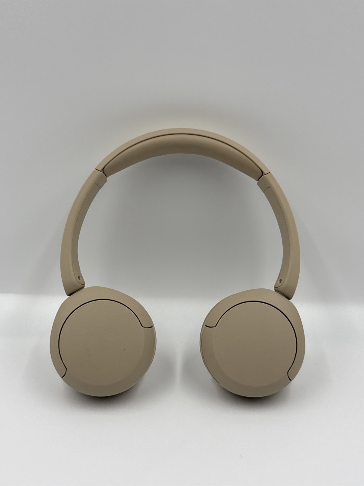 Sony WH-CH520 On Ear Wireless Bluetooth Headphones WHCH520 – BEIGE