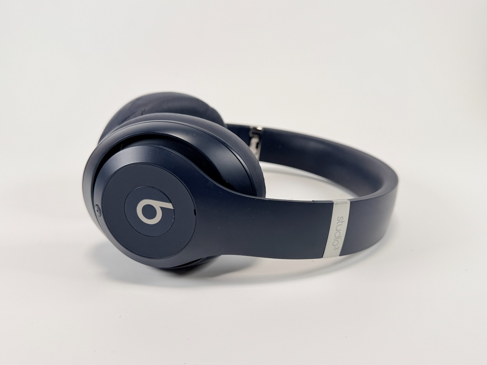 Beats by Dr. Dre Studio3 Bluetooth Over-Ear Headband Headphones Navy Blue