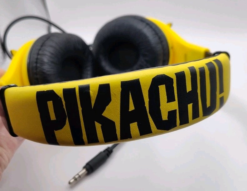 2018 Pokemon Pikachu Kids Wired Headphones Volume Control PK-140 Tested Works