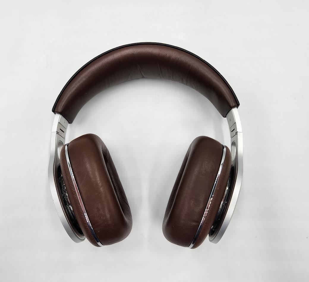 Bowers & Wilkins P9 Signature Over-Ear Headphones (Brown)