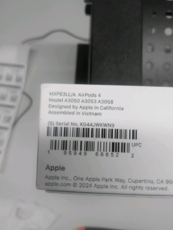 Apple AirPods 4 ‎‎MXP63LL/A Wireless Earbuds White Active Noise Cancellation