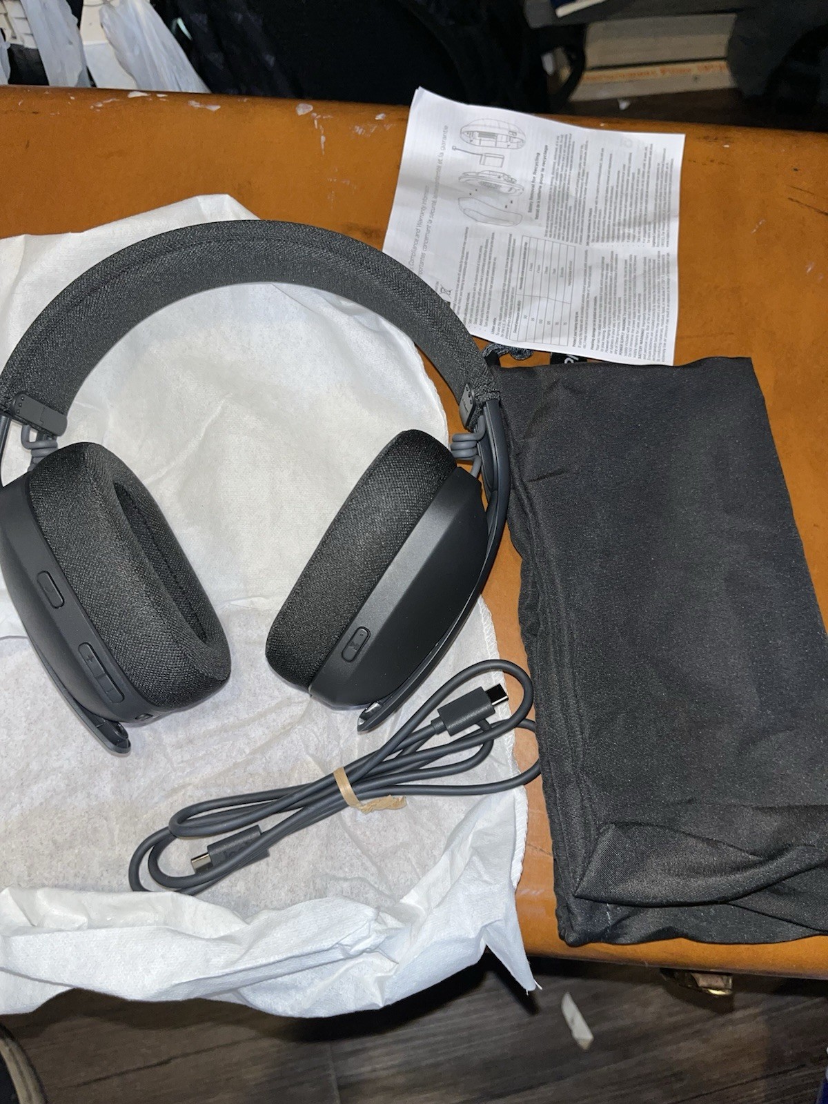 Logitech Zone Vibe 100 Wireless Bluetooth Noise Canceling Headphones Black