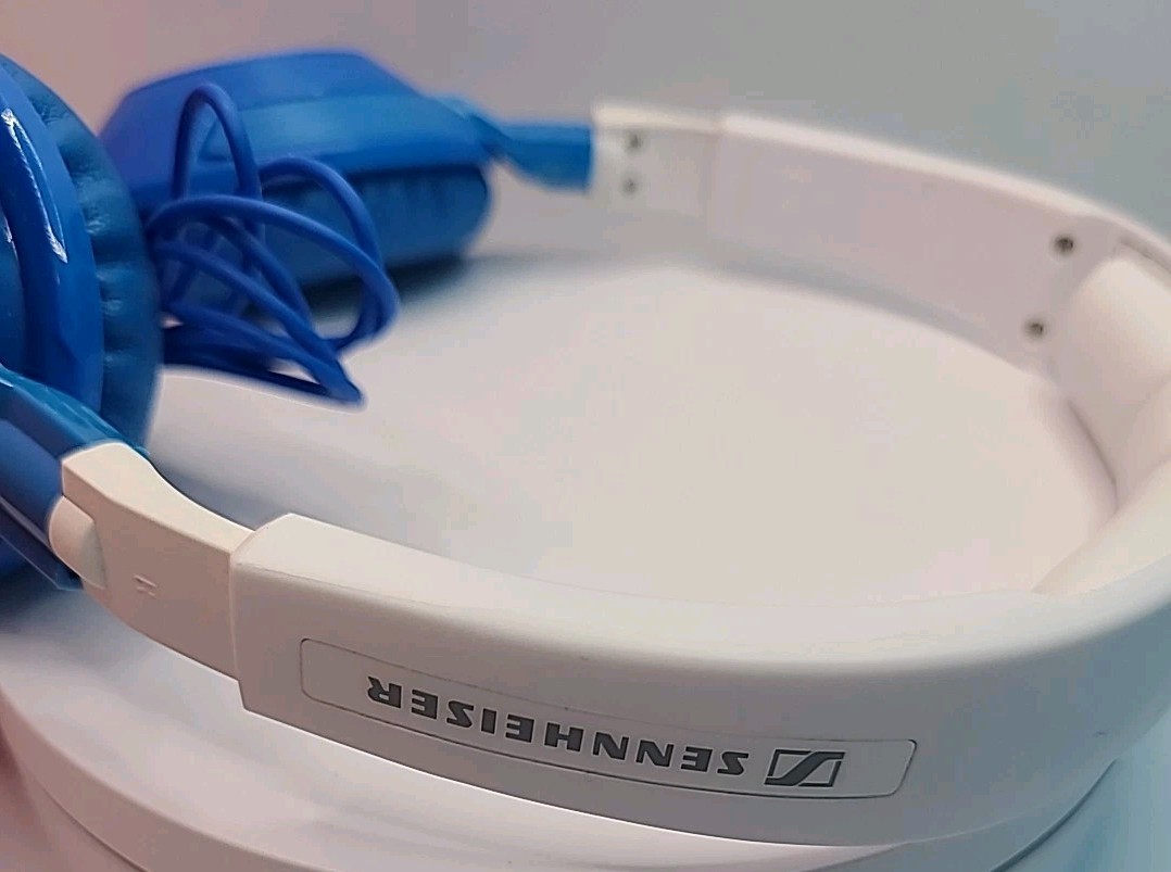 Adidas Sennheiser HD 220 Over Ear Closed Back Headphones With Bag Blue White