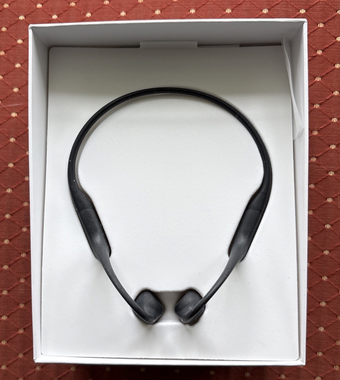 Shokz – OpenRun Mini Bone Conduction Sports Headphones Black + Carrying Case