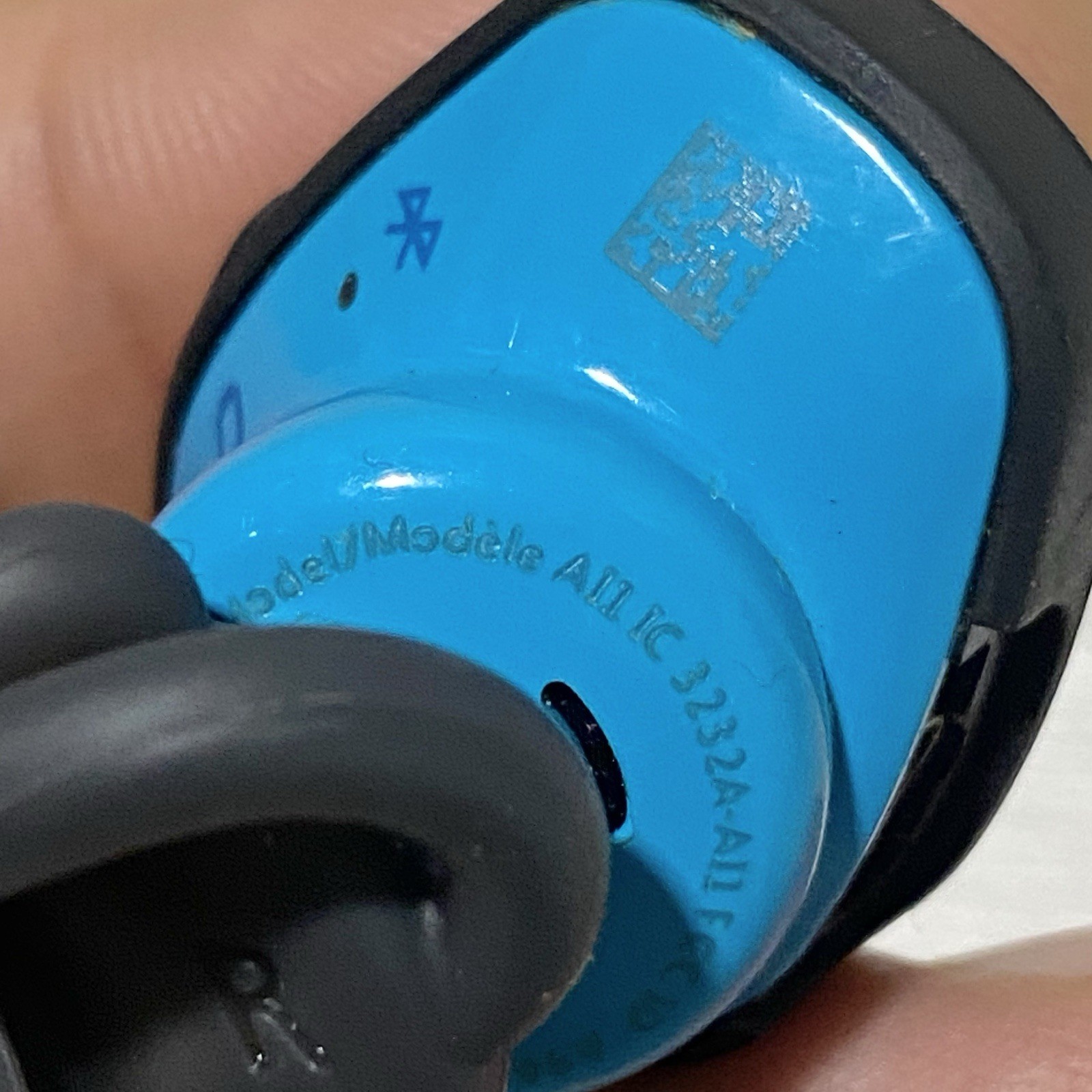 Bose Soundsport A11 IC 3232A-AI1 Black Bluetooth Wireless Earphones With Case