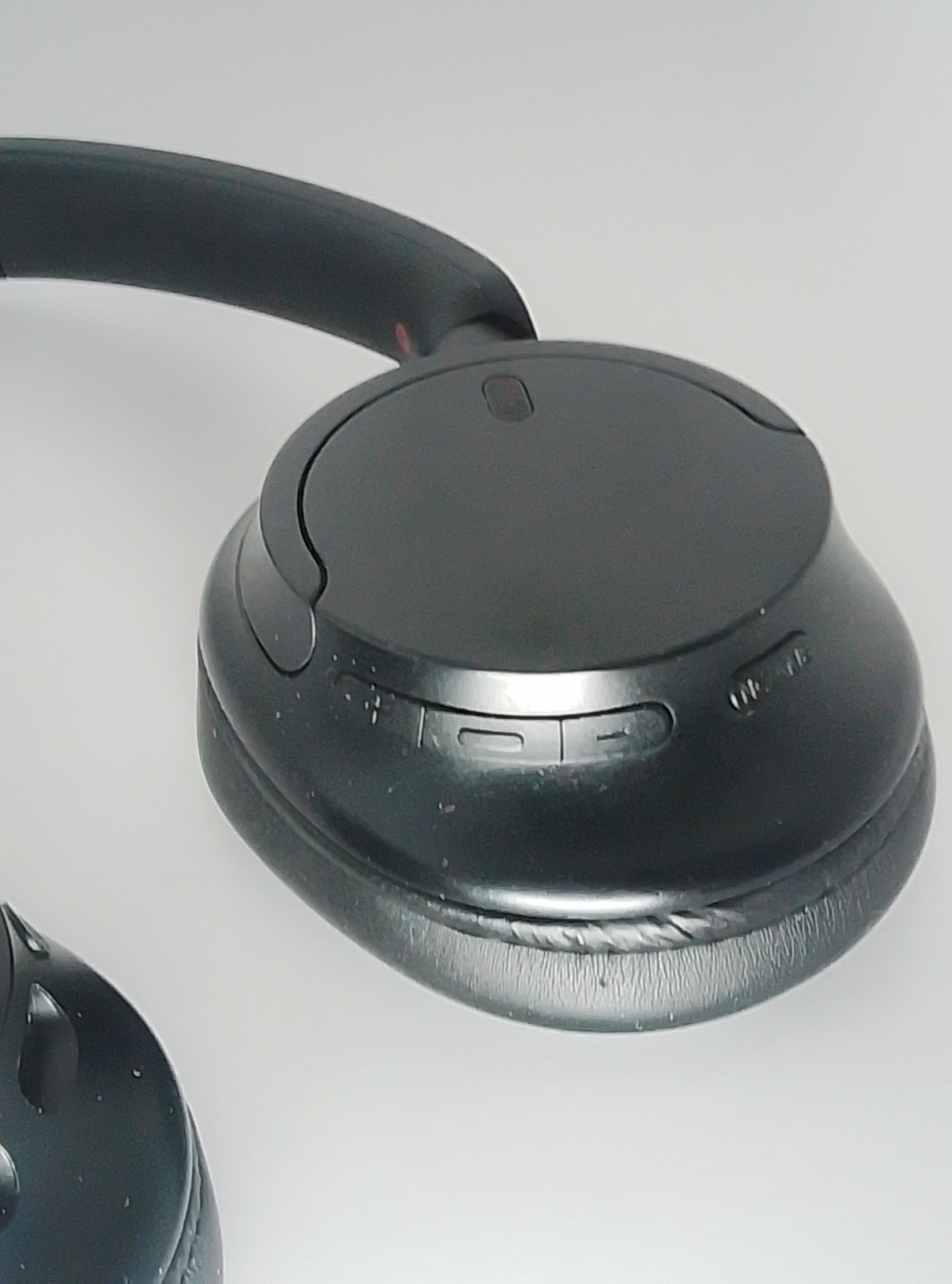 Sony WH-CH720N Black Wireless Noise-Cancelling Bluetooth Stereo Headset