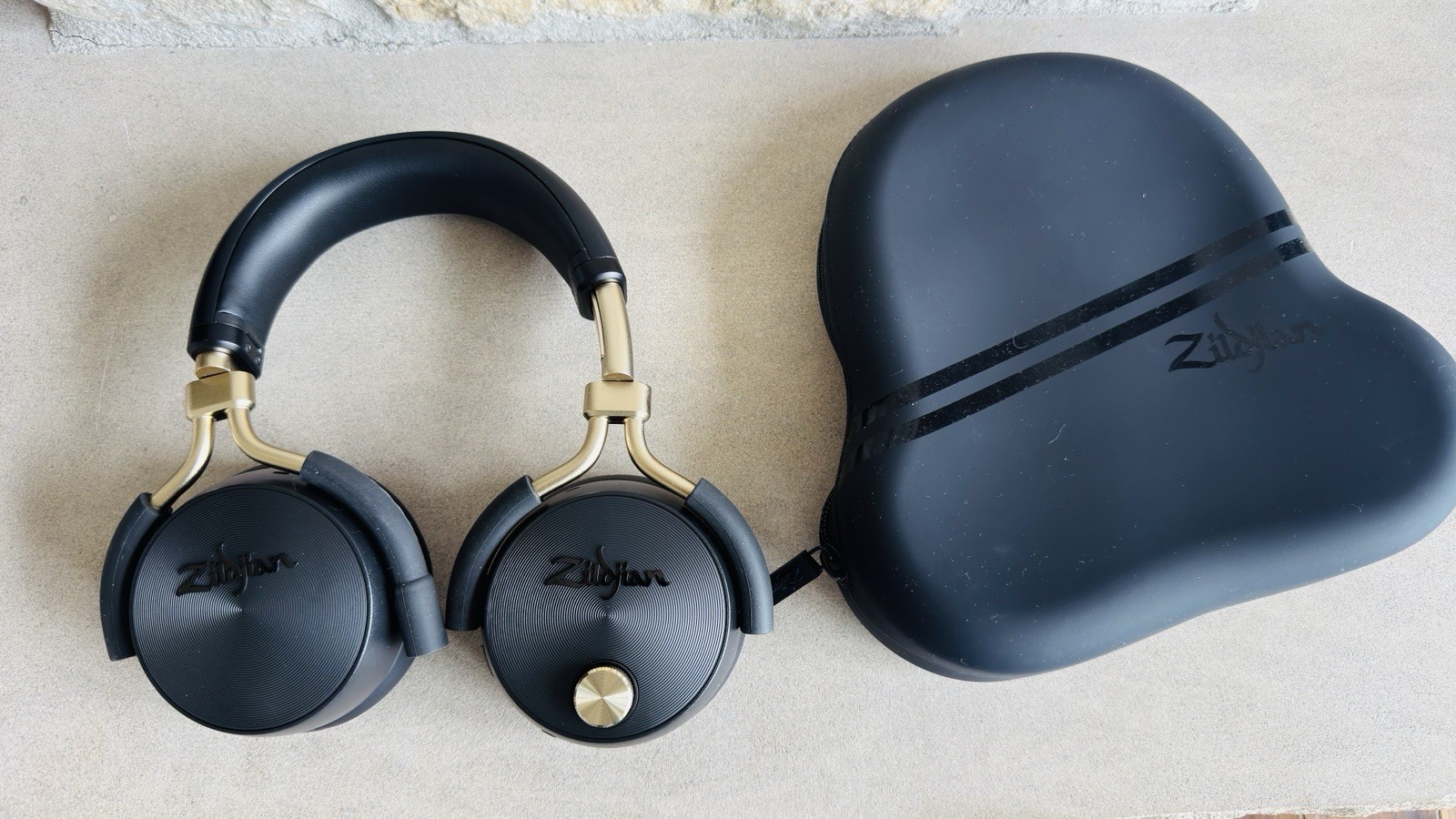 Zildjian Black & Gold Over-Ear Headphones 3.5mm USB-C with Case & Cables