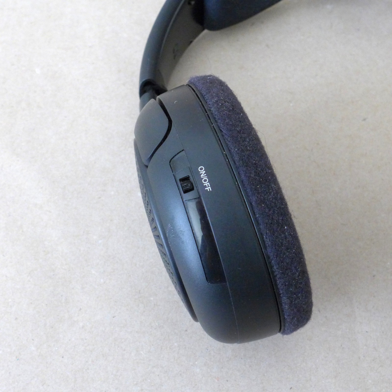 Sennheiser wireless headphones TR 120-W With base +cables Tested Works great!