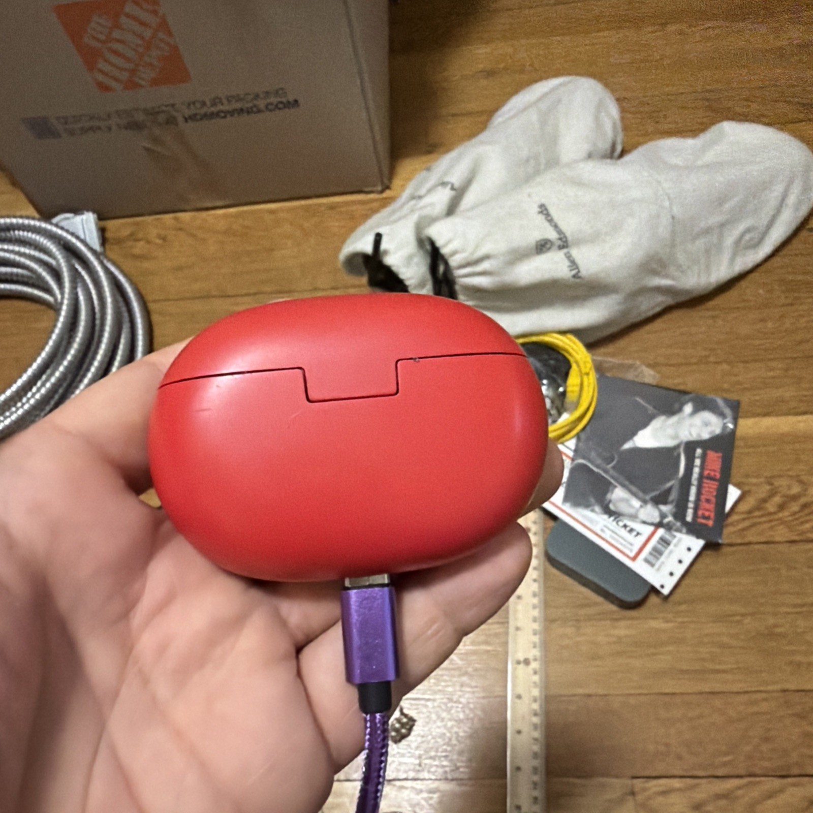 Beats Solo Buds True Wireless Earbuds Red USED