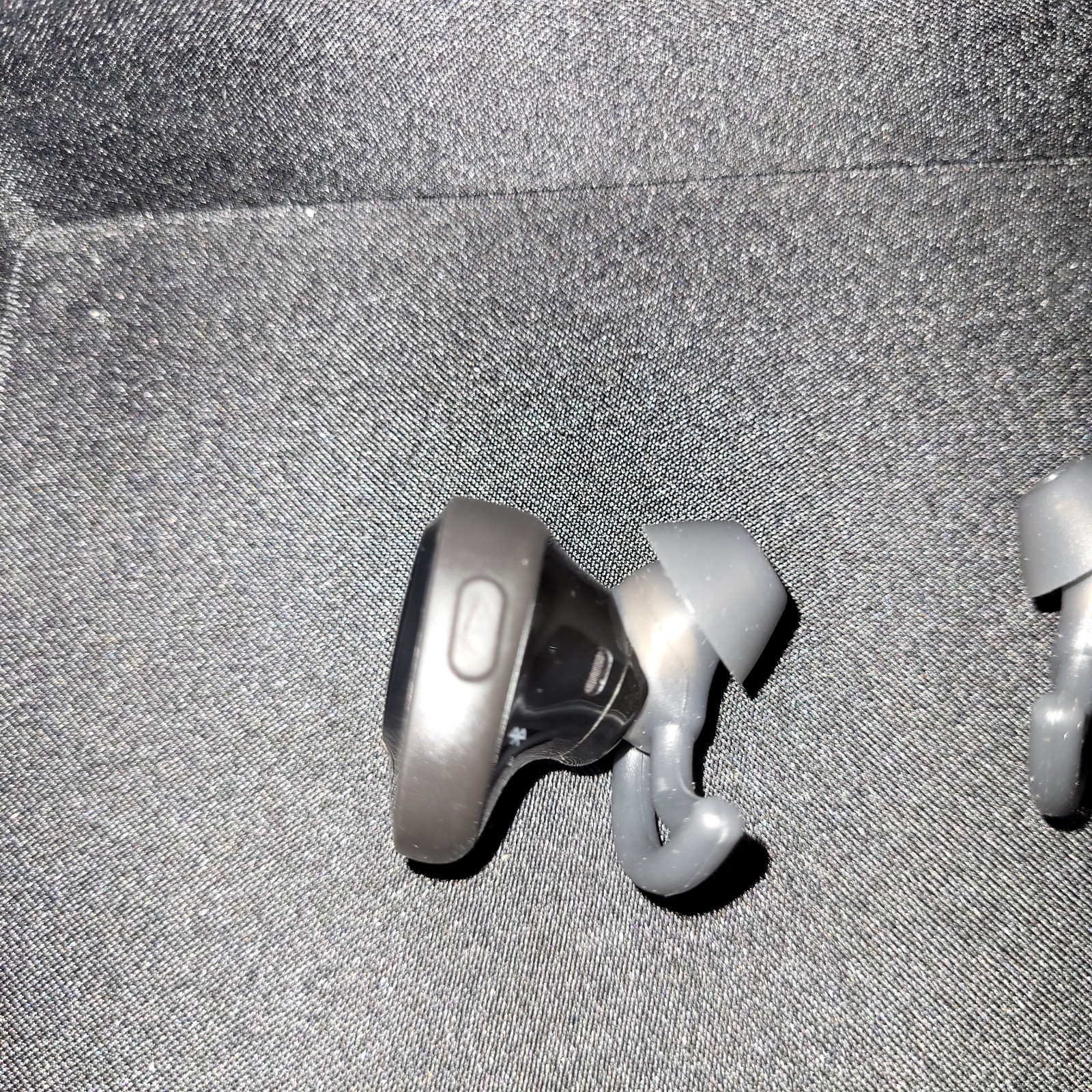 Bose SoundSport Wireless In-Ear Headphones – Black Model 423729