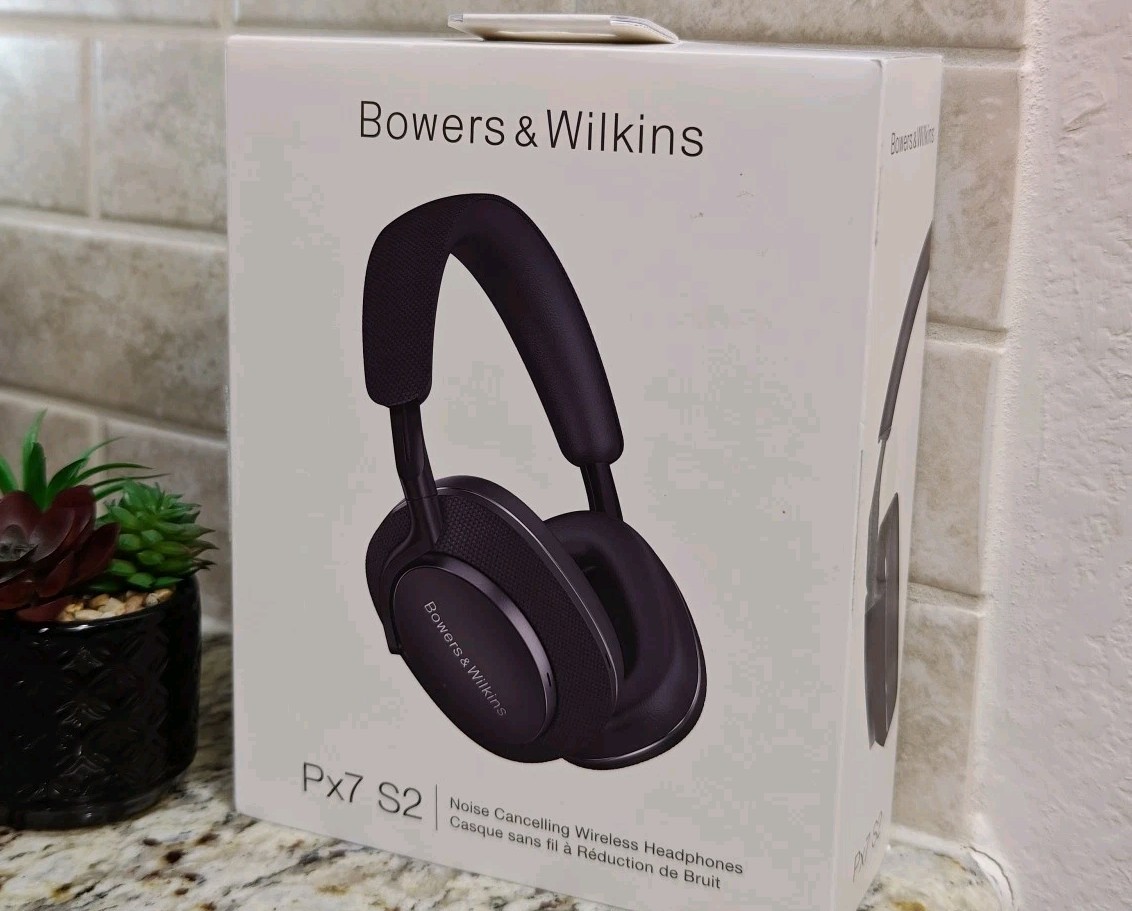 NewOpen Bowers & Wilkins Px7 S2 Over-Ear Headphones – Advanced Noise