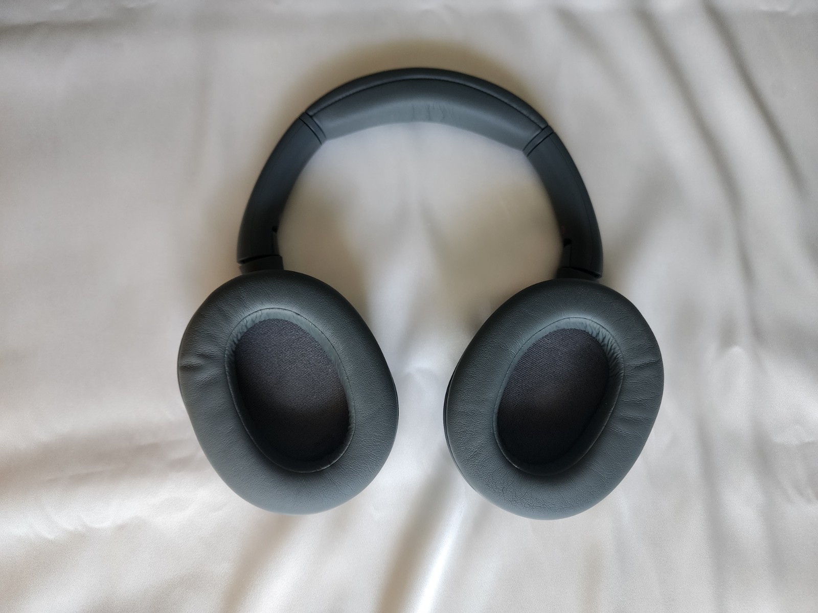 Sony ULT WEAR 900N Wireless Noise Canceling Bluetooth Headphones Forest Gray