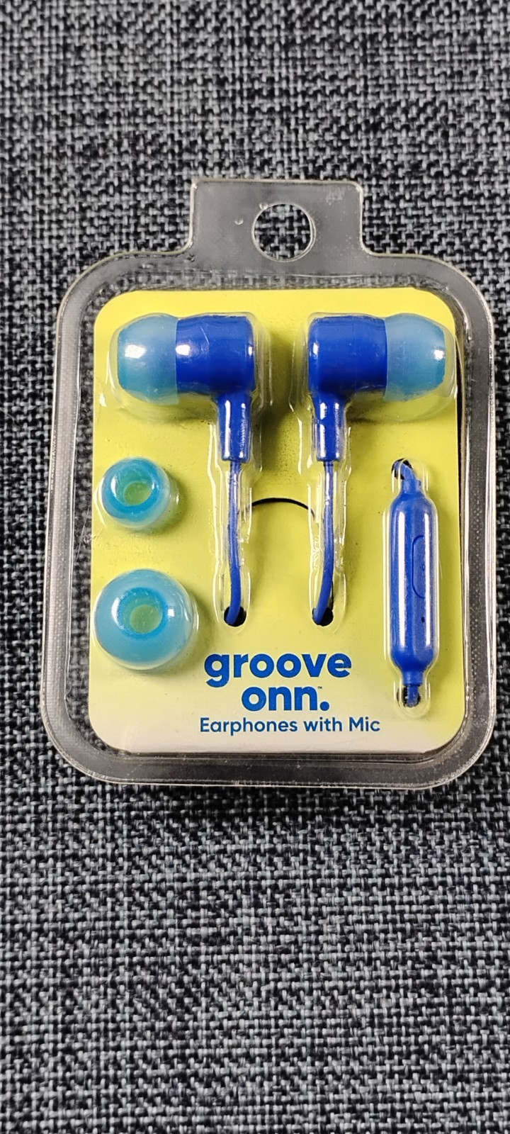 Groove Onn. Wired Earbuds Headphone w/ Mic. (BLUE) Lot of 2