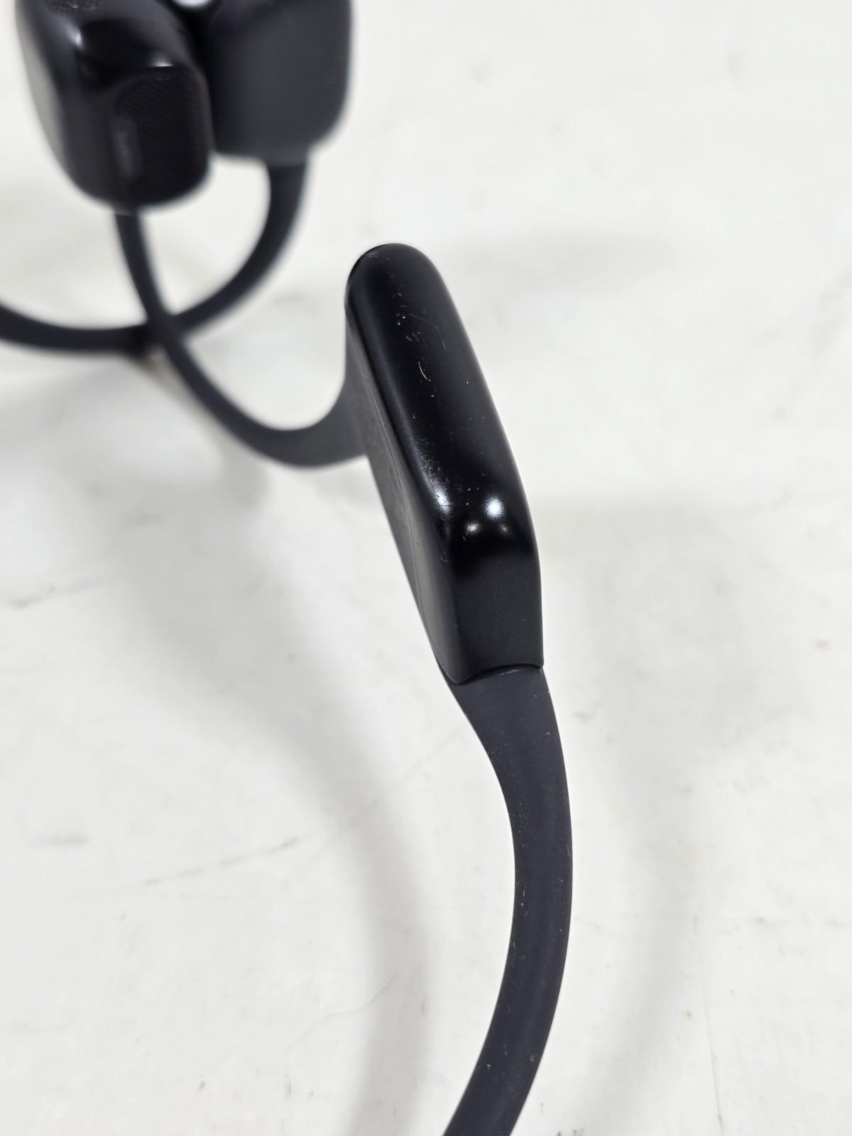 Shokz OpenRun Pro 2 Wireless Bone Conduction Headphones S820 FOR PARTS READ