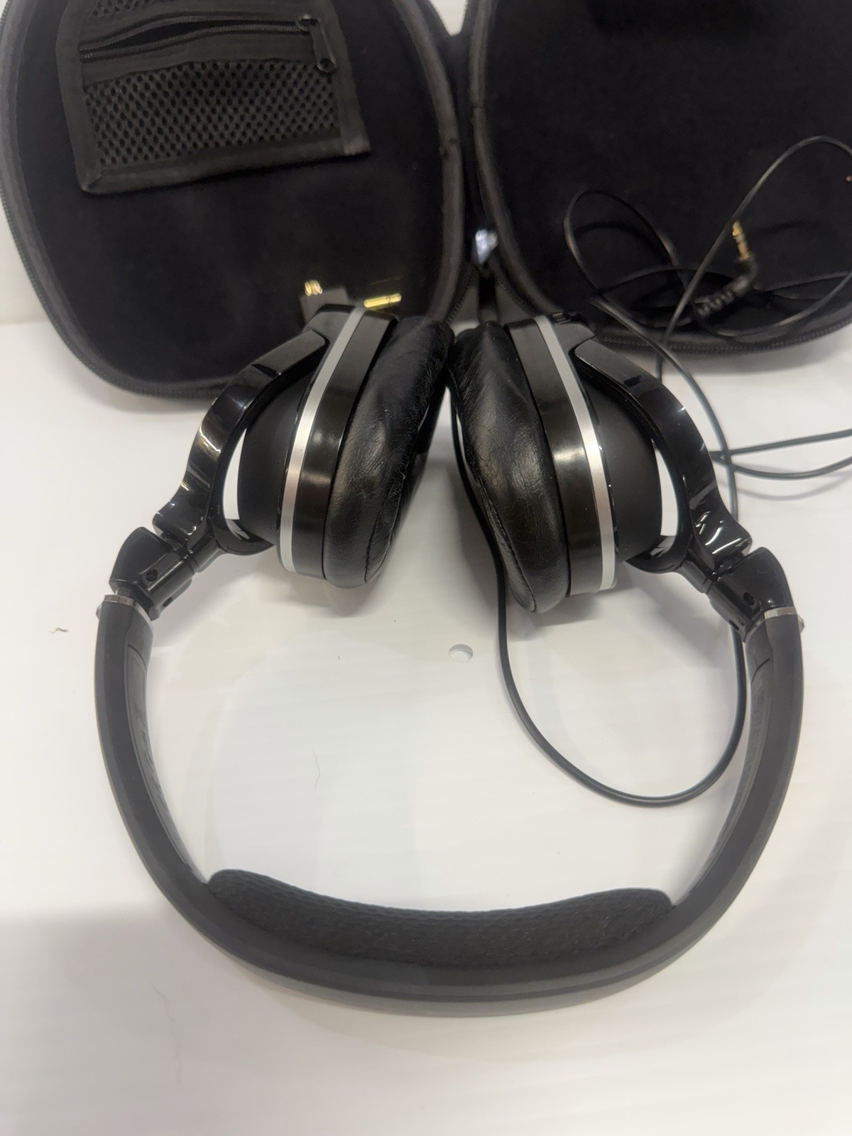 Panasonic RP-HC720 Noise Cancelling Headphones, Over-Ear- Wired, w/ Hard Case