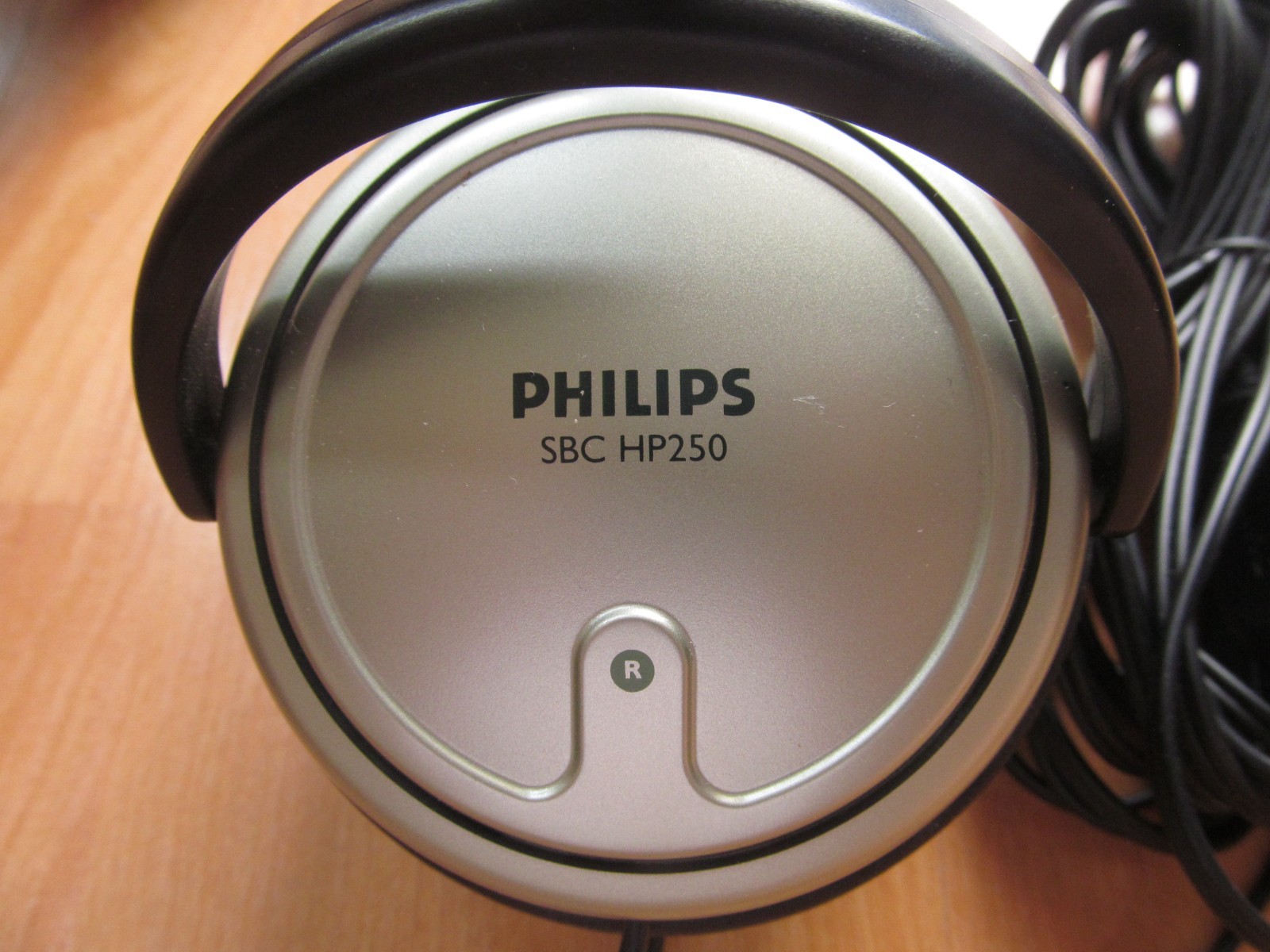 Philips SBC HP250 Dynamic Stereo 32 Ohm 3.5mm Wired Headphones