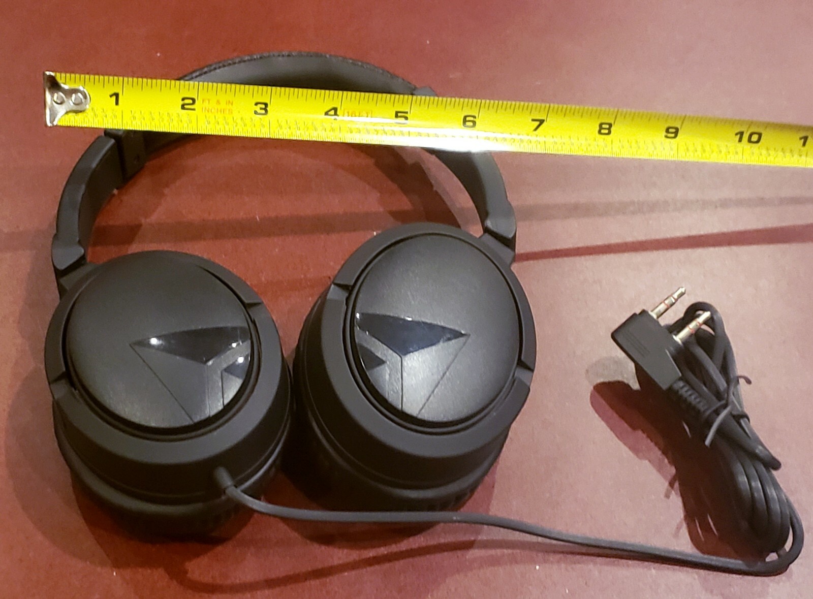 Delta Airlines Premium Head Phones Brand New 044208423