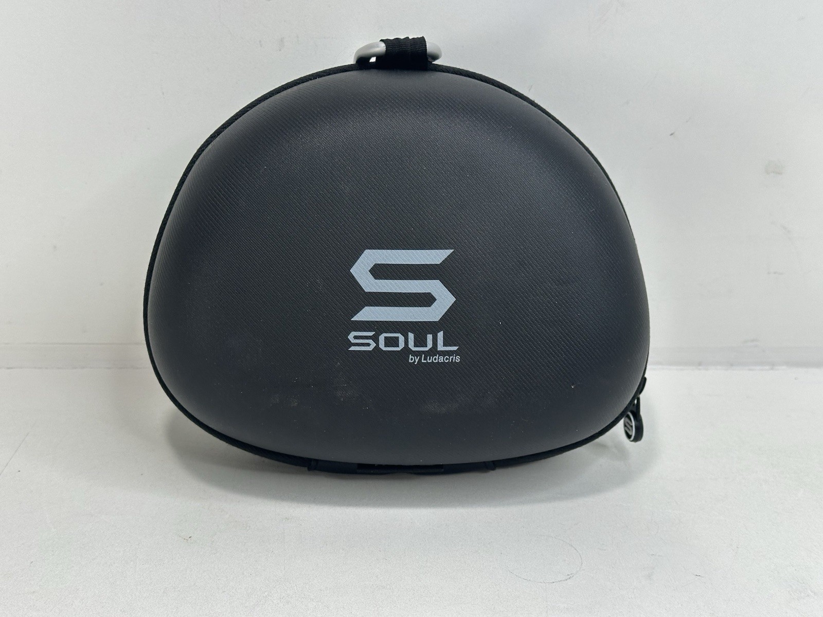 SOUL SL300 White/Black High Definition Noise Canceling Headphones by Ludacris