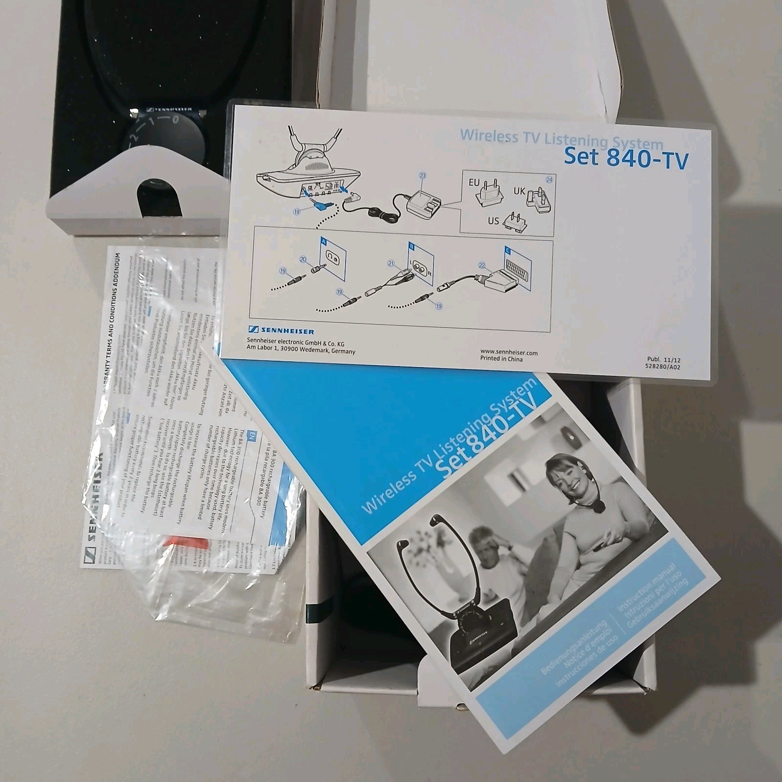 Sennheiser Set 840-TV Wireless RF Stereo TV Listening System TR840 Headset