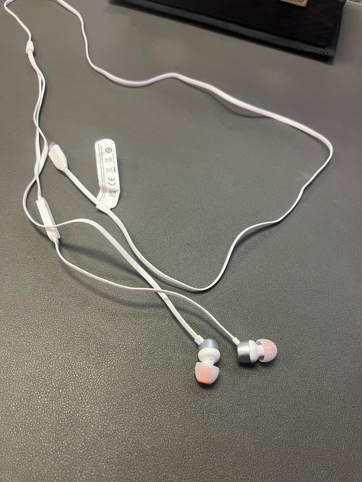 Genuine JBL Tune 310C USB-C In-Ear Wired Headphones T310C Type-C -WHITE