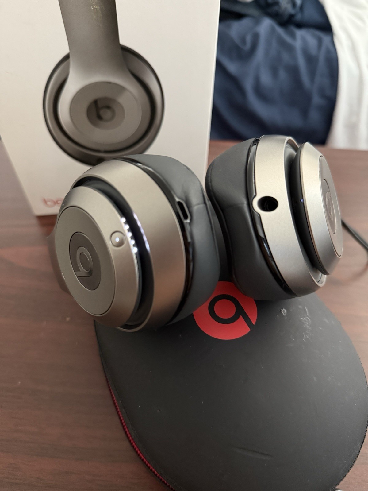 Beats by Dr. Dre Studio Wireless Over the Ear Headphones – Titanium – USED W BOX