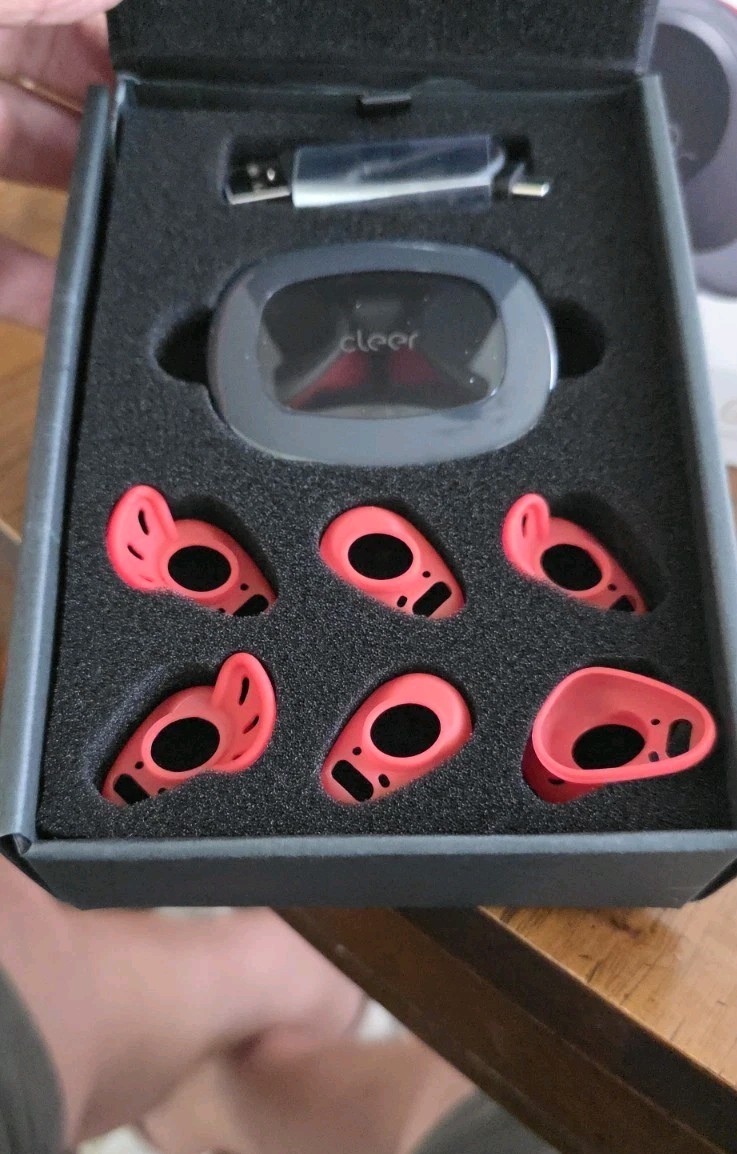 Cleer GOAL Bluetooth Active Earbuds Sports Workout Open Box EXCELLENT Conditio