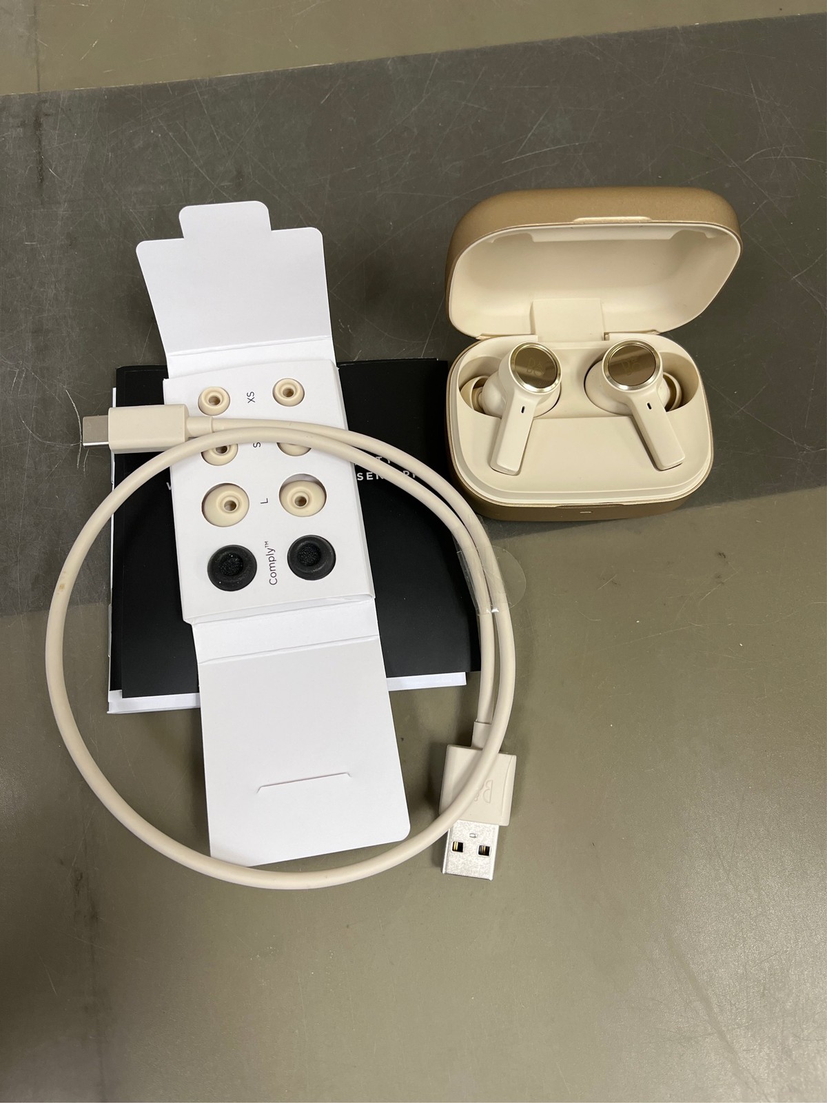 1240601 Beoplay EX Earset, Gold