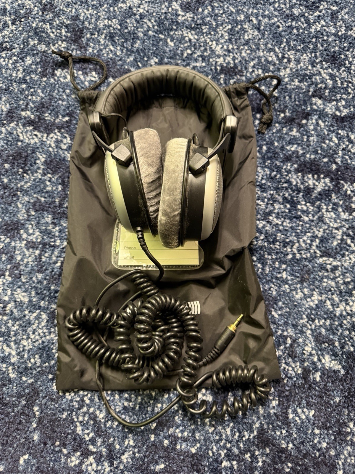 Beyerdynamic DT 880 Pro 250 ohm Semi-open Reference Studio Headphones