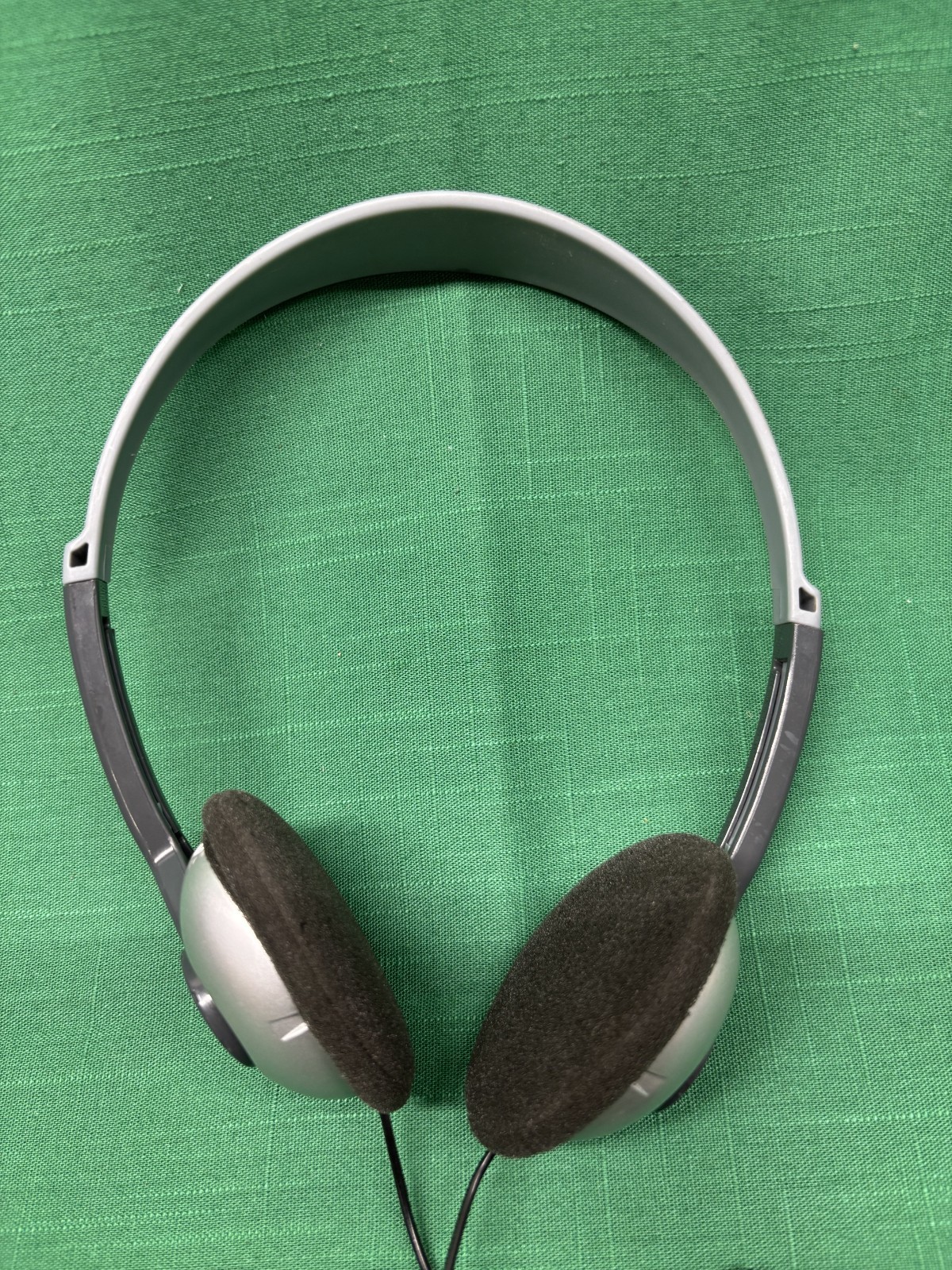 VTG Coby CV-H42 Wired Lightweight On-Ear Headphones W/3.5mm Jack, Silver (11H)